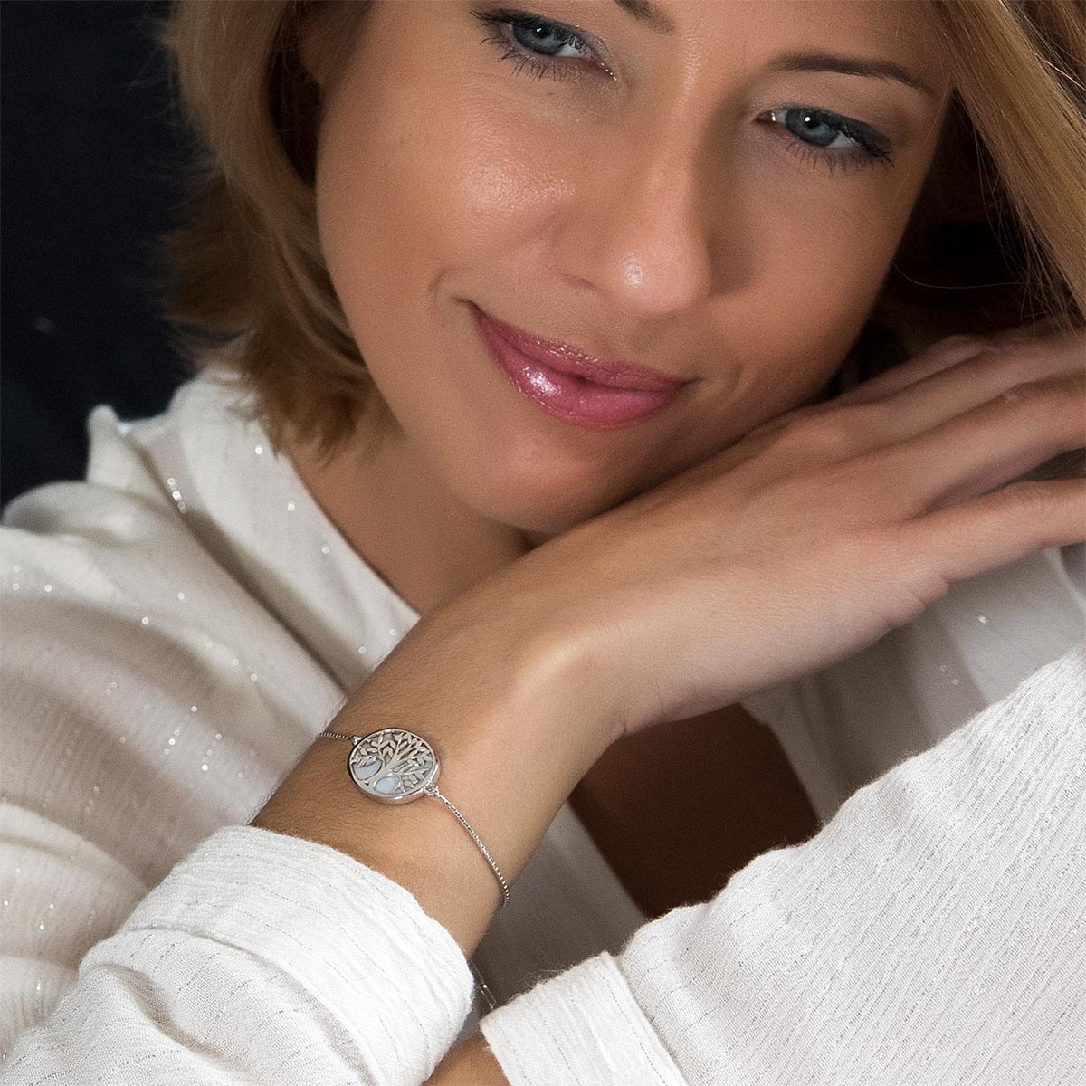 Bracelet ADEN Nacre blanche Argent massif rhodié arbre de vie forme ovale argent massif