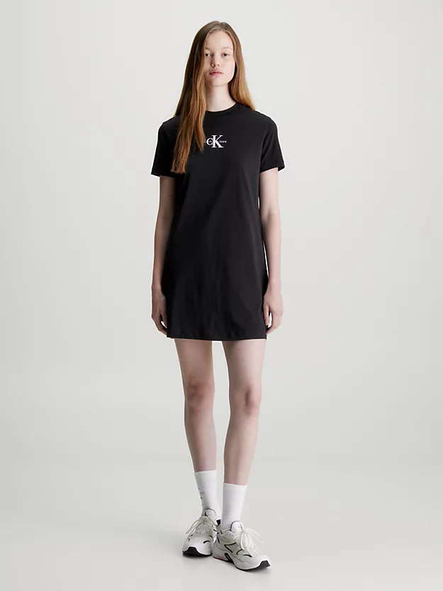 Vestido camiseta boyfriend com monograma