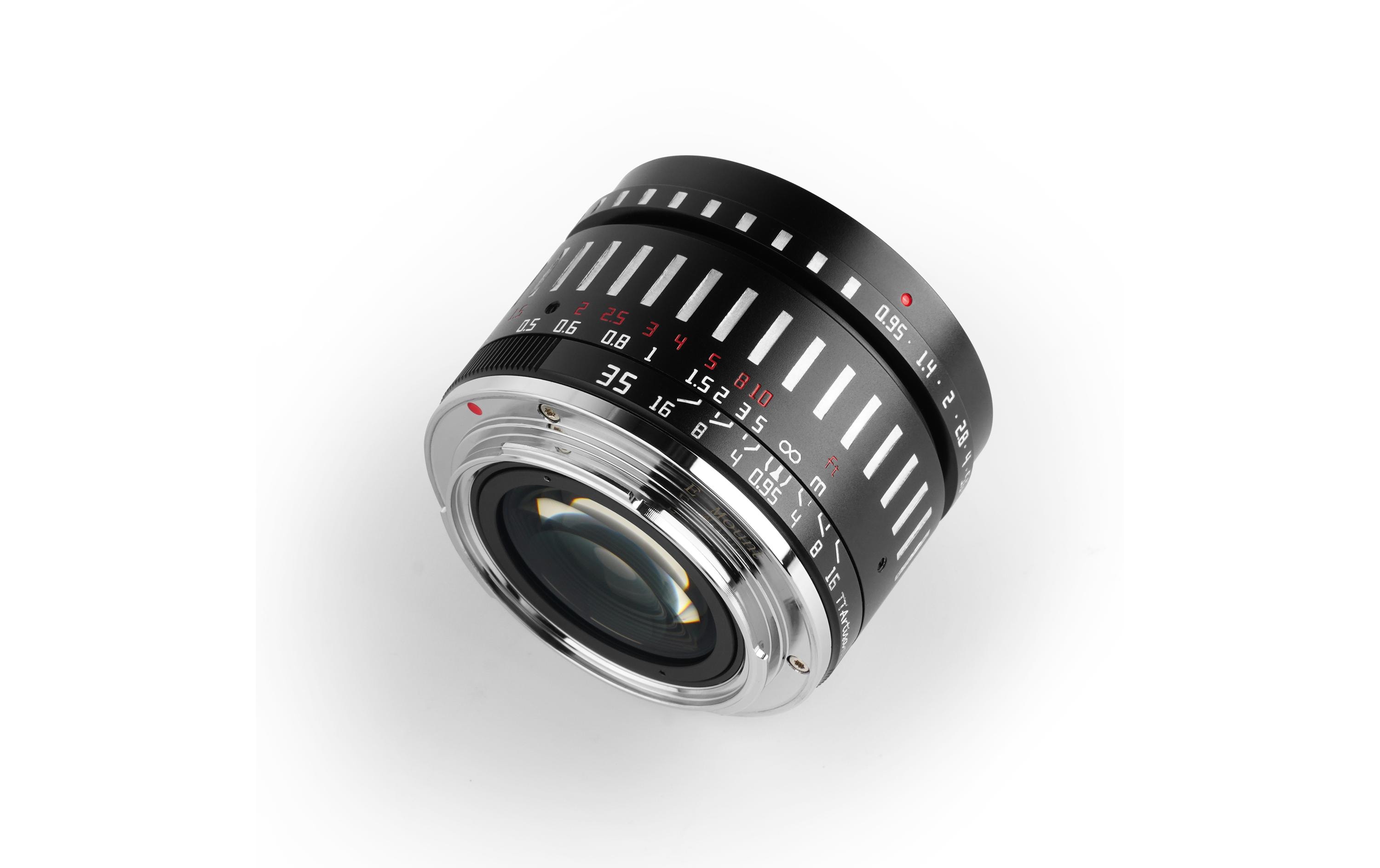 Festbrennweite APS-C 35mm F/0.95 – L-Mount<br>Ultraschnelles Normalobjektiv für Kameras im APS-C-Format