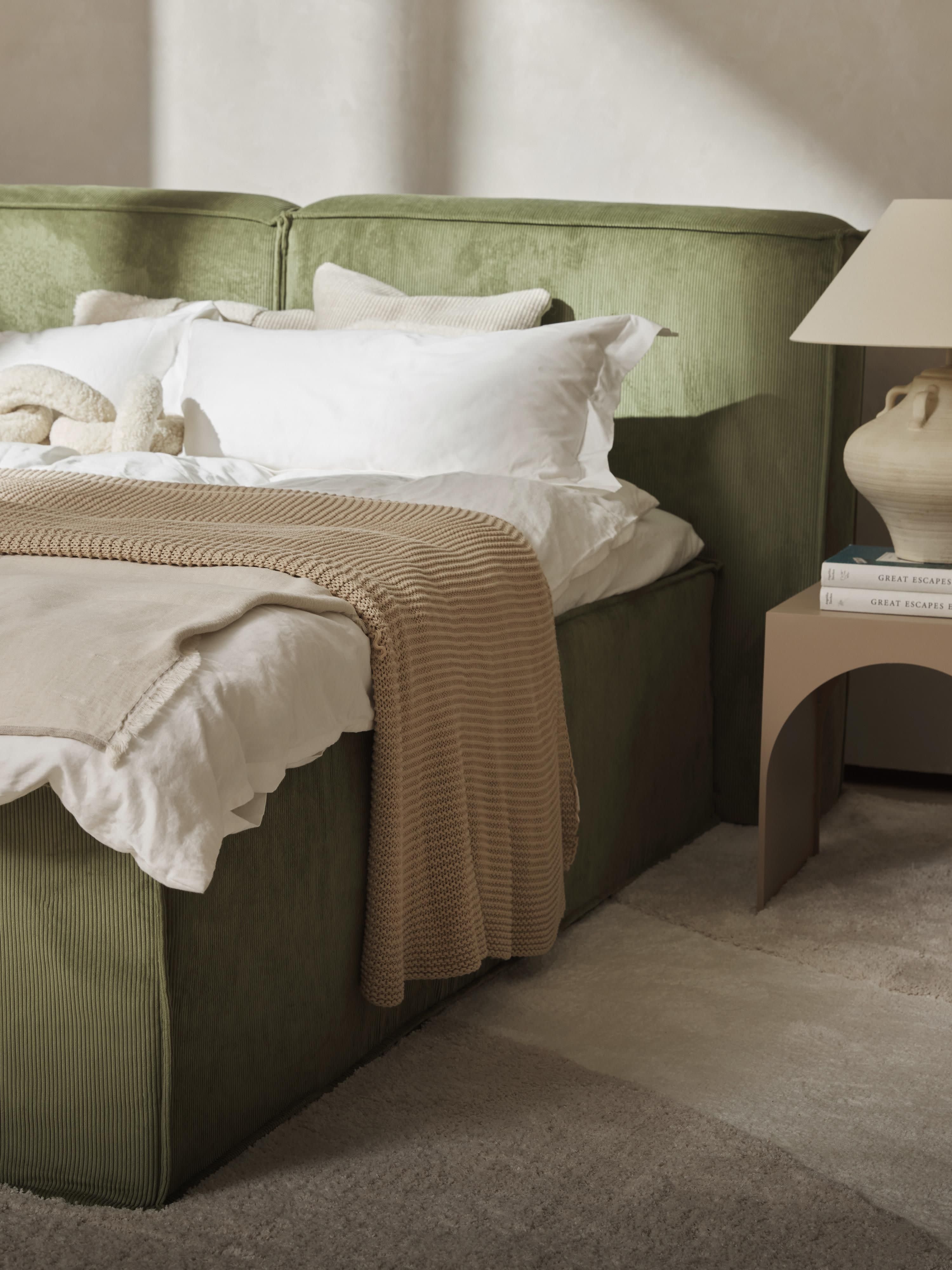 Corduroy boxspring bed Lennon