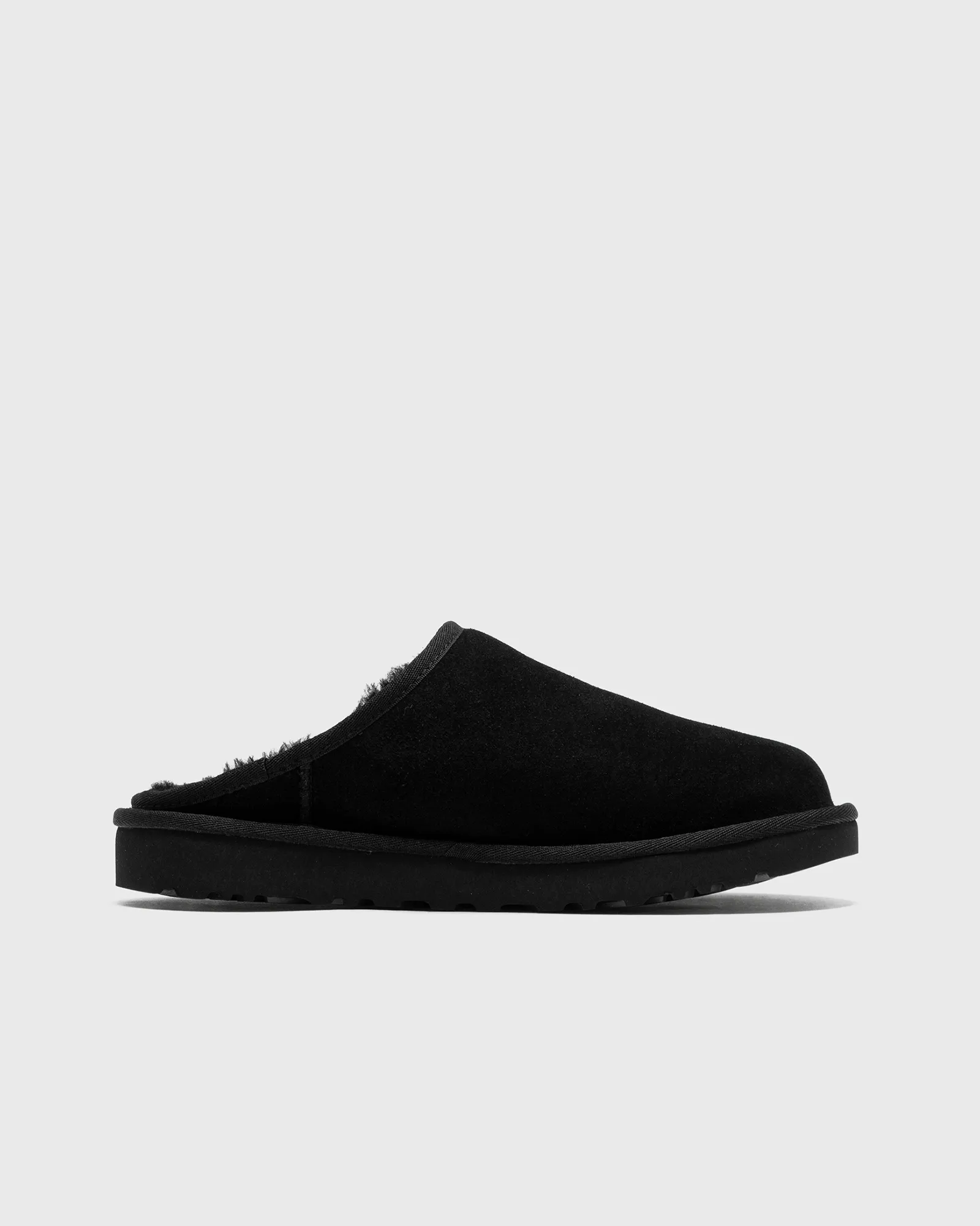 UGG CLASSIC SLIP-ON