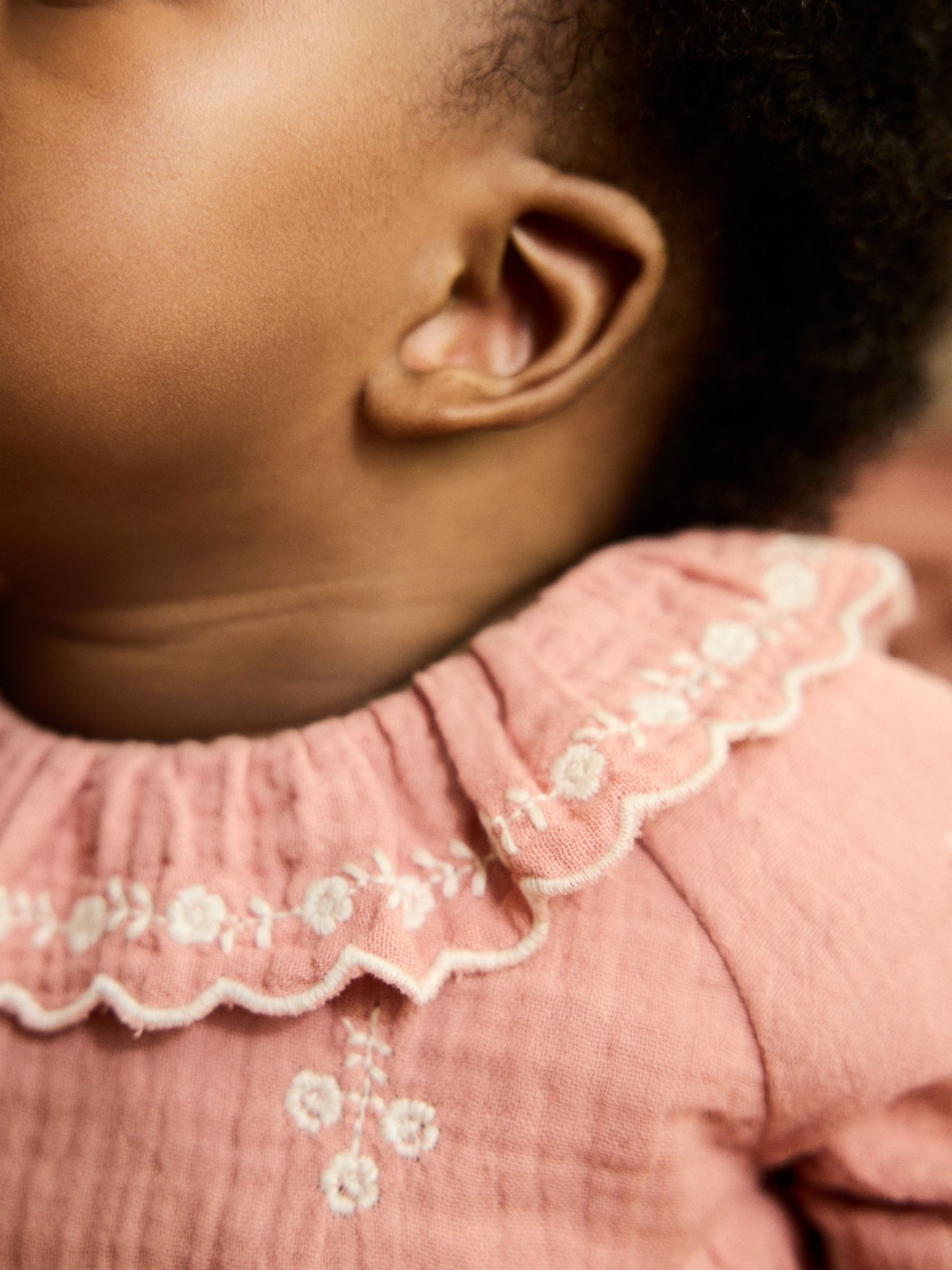 Roze - Geborduurde geweven babyjurk met lange mouwen (0mnd -2jr)