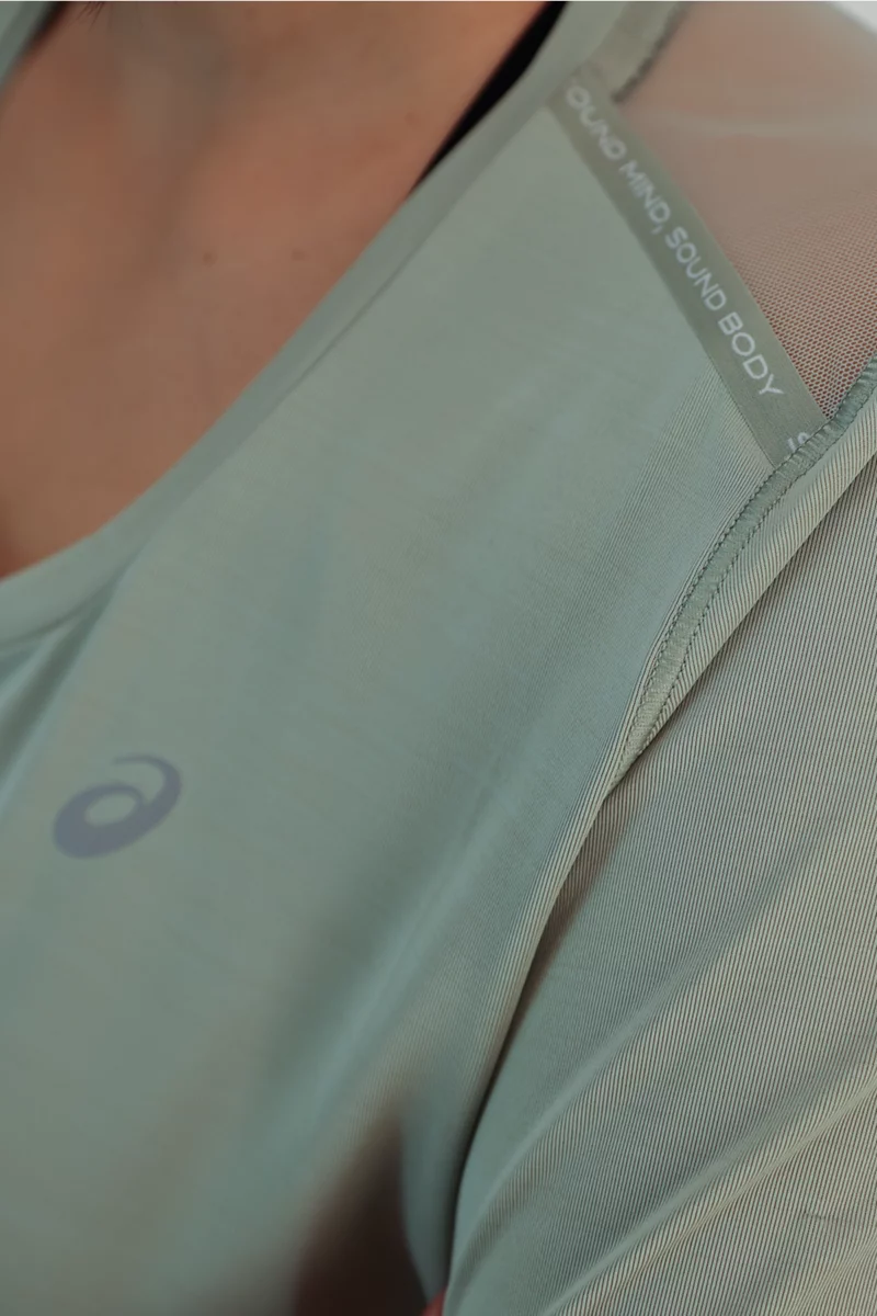 ASICS Road V-Neck Damen T-Shirt