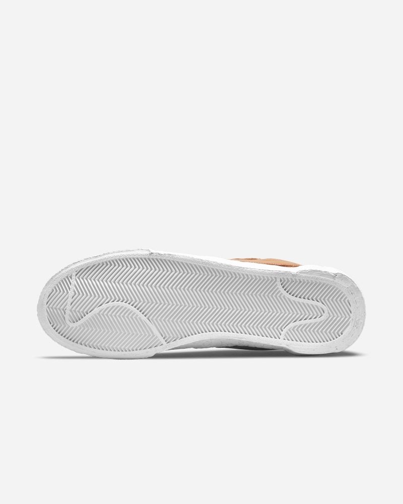 Chaussures Nike X Sacai Blazer Low Marron pour homme