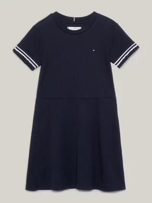 Vestido essencial canelado acinturado e evasê