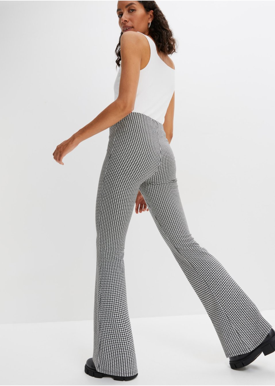 Pantalon à jambes évasées