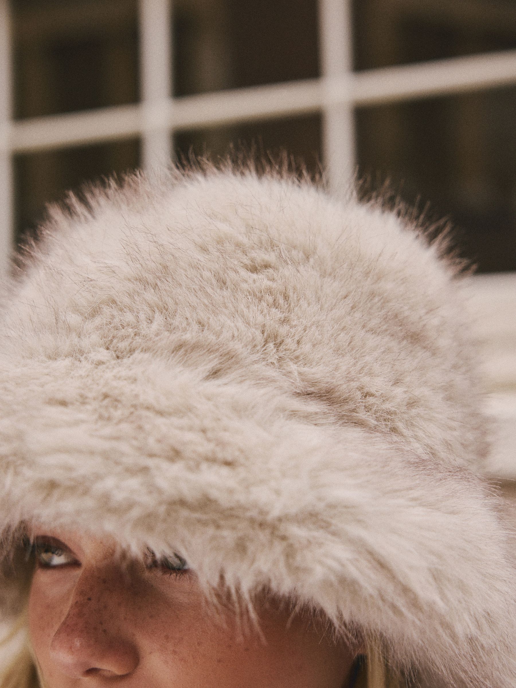 Neutraal - Vissershoedje van imitatiebont