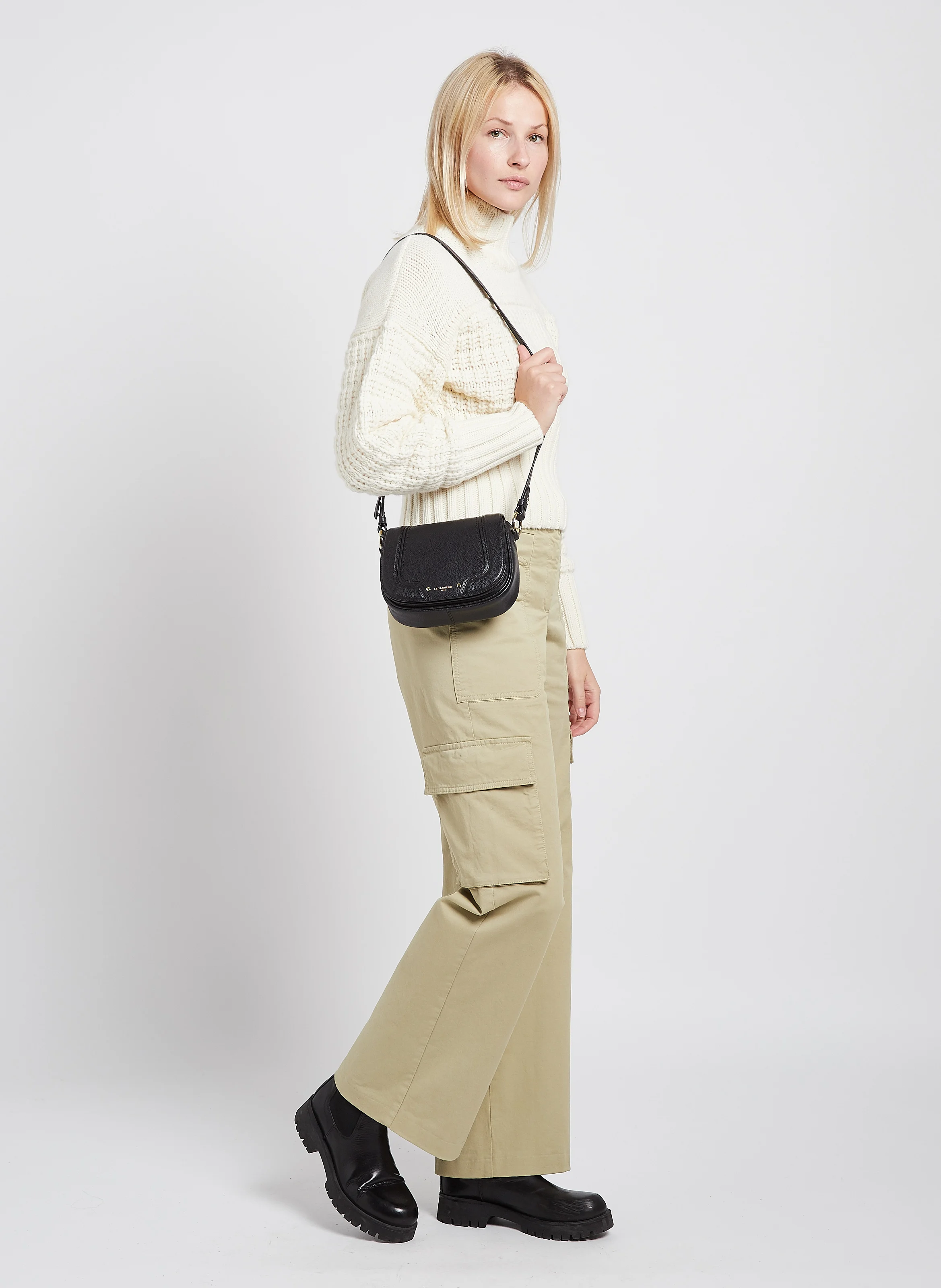 ELLA - Sac bandoulière en cuir | Noir