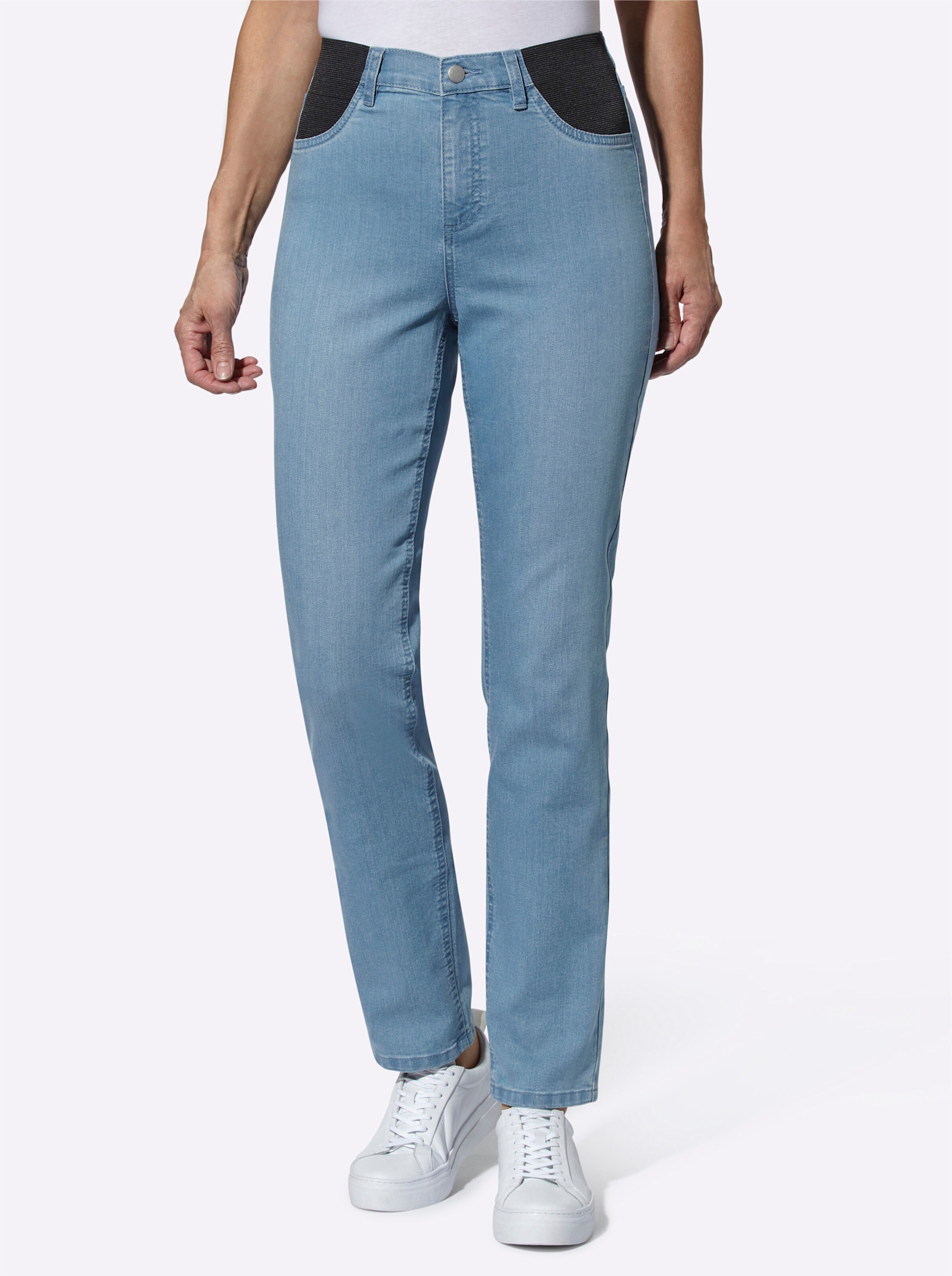 Jeans in blue-bleached