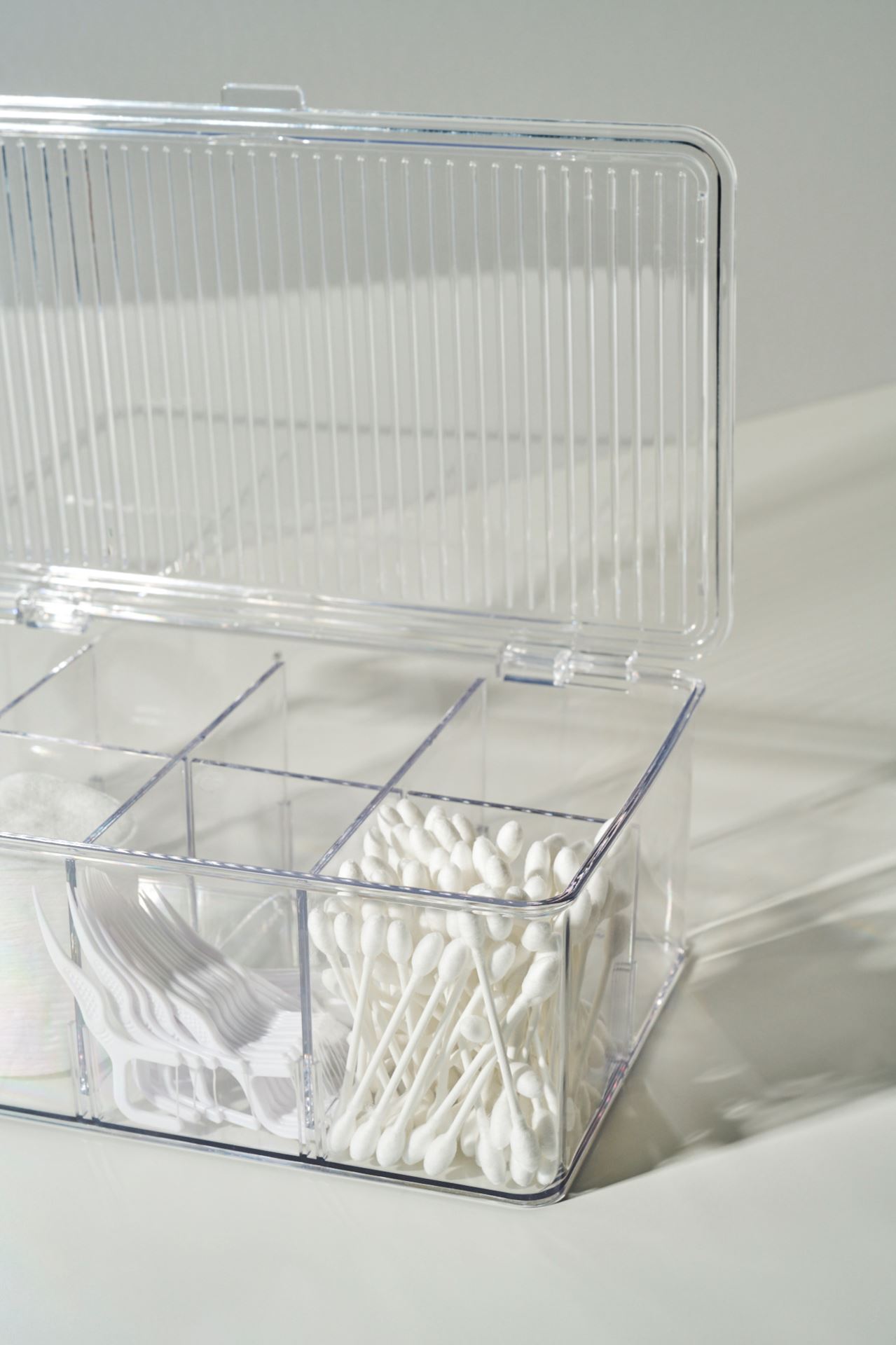 Oppbevaringsboks transparent - 17,3x27,5x9,5 cm