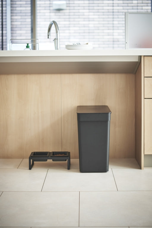 Yamazaki Huisdier Voedselcontainer (12kg) - Tower - Zwart