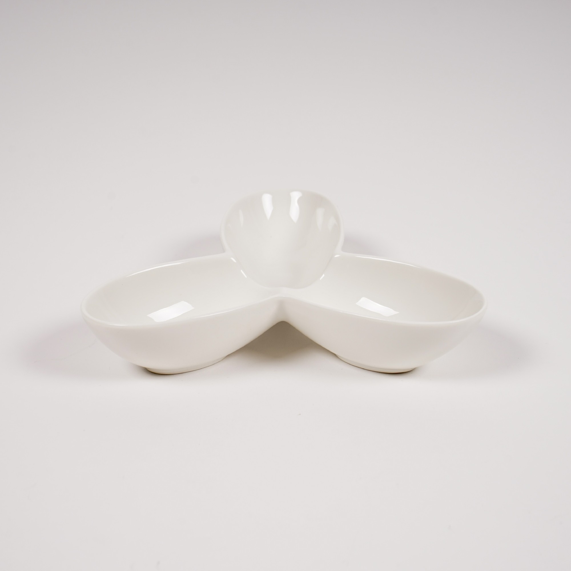 Schale 'Trefoil' S, weiß, Ø 18 cm, H 3 cm von fischer's lagerhaus