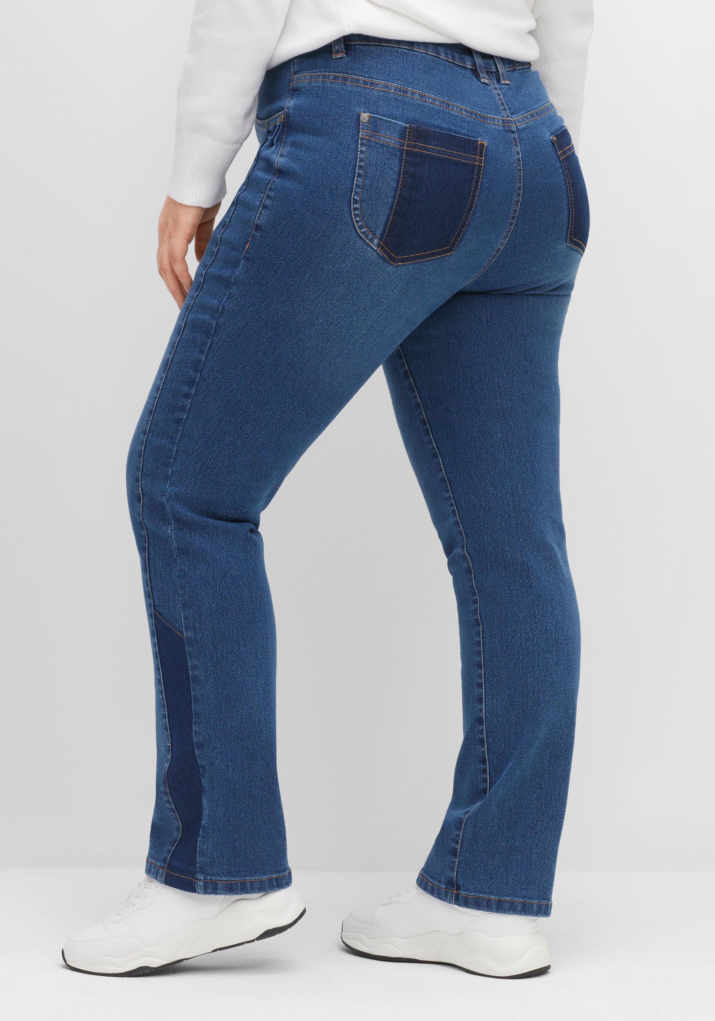 Gerade Jeans mit Kontrastdetails an Bein und Taschen