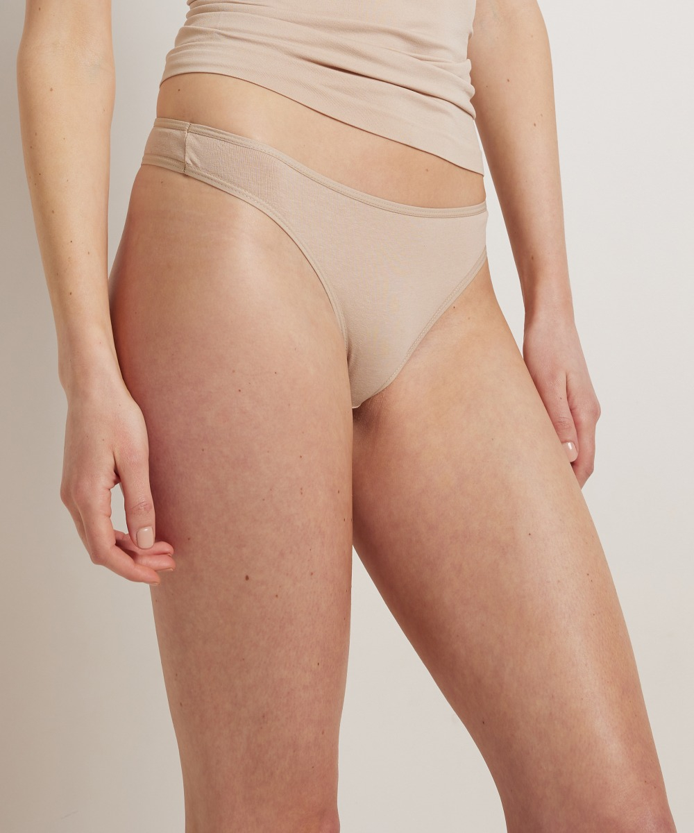 4-pack basic string
