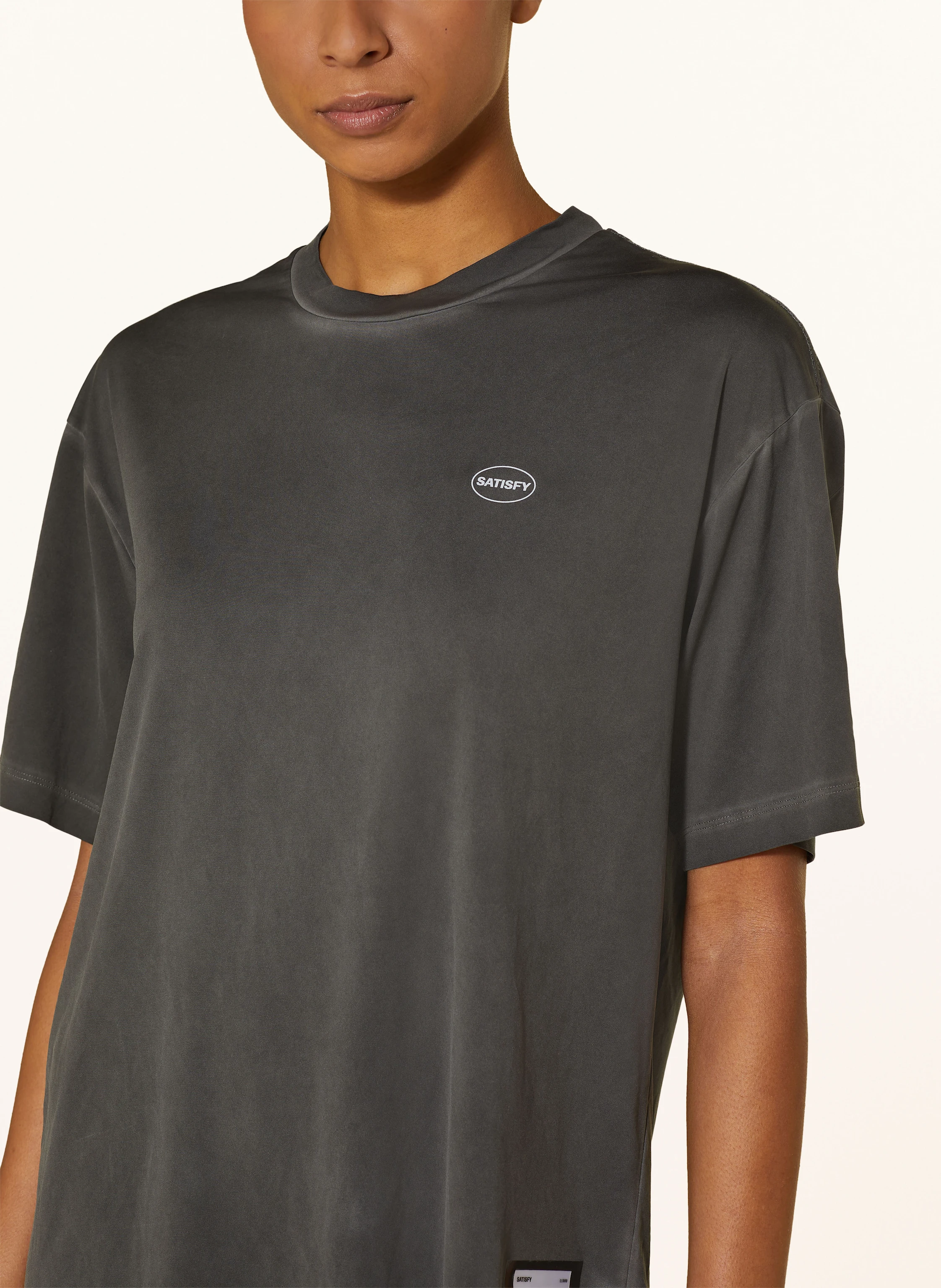 SATISFY Laufshirt AURALITE™