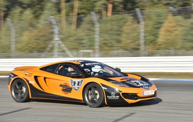 McLaren Renntaxi Bilster Berg