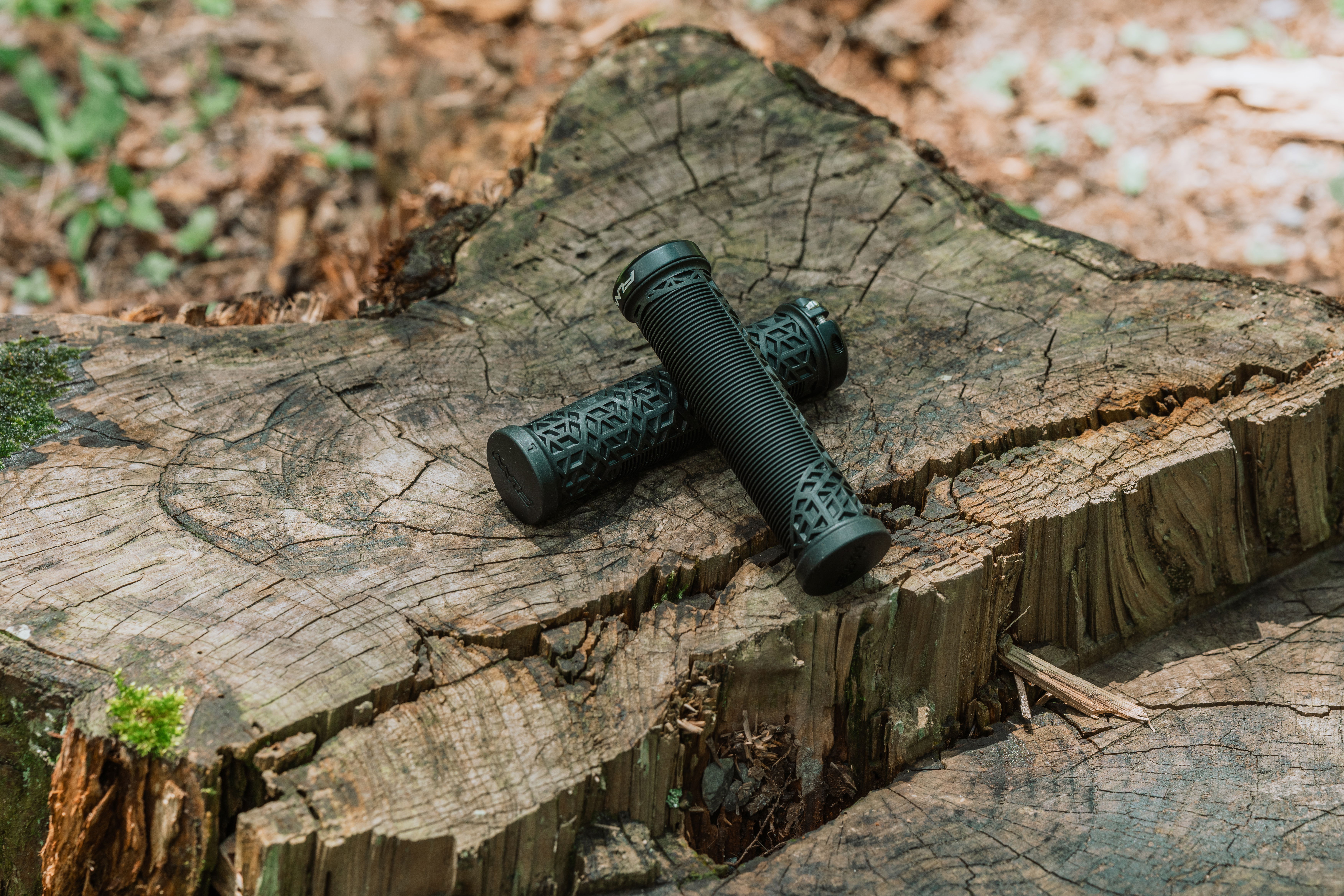 Granite Design Funn Hilt JR, 19mm