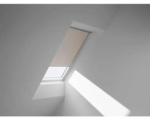 VELUX verduisterend rolgordijn, effen zandbeige, handbediend, wit frame, DKL C02 4556SWL