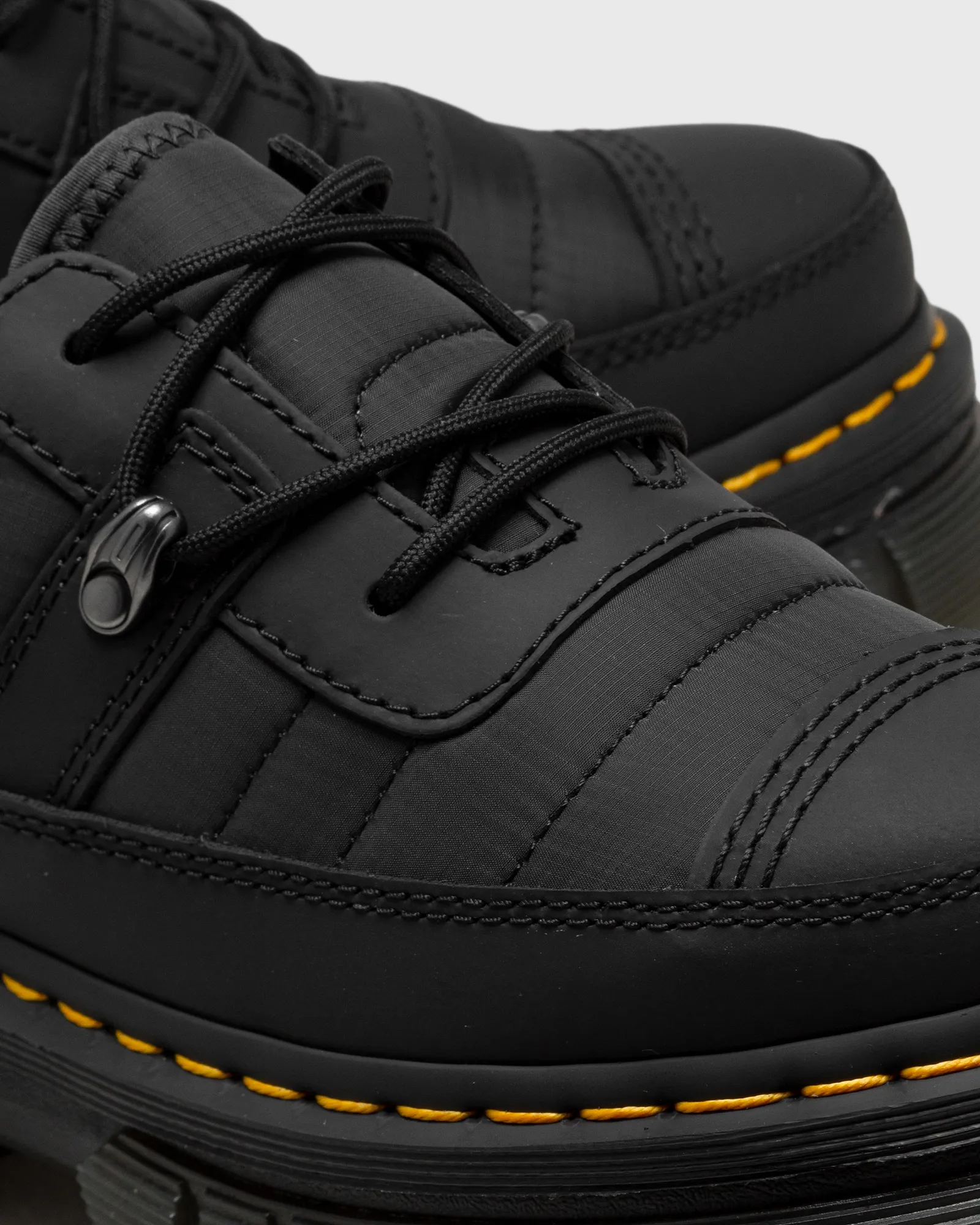 Dr.Martens Audrick 3i Shoe Qltd Black Rubberised Leather+Warm Quilted