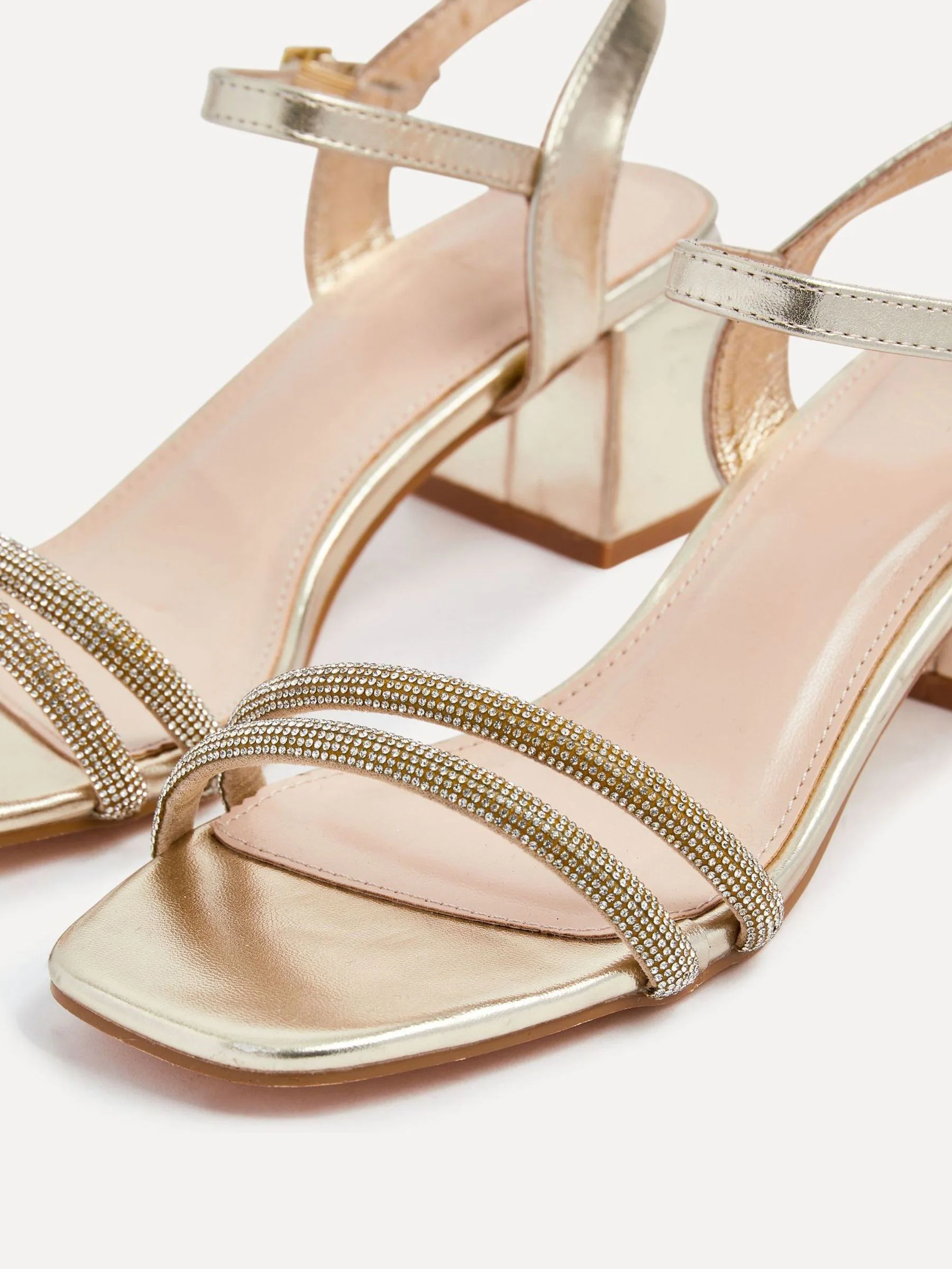 Goud - Linzi Bunty sandals met blokhak en diamanté bandjes