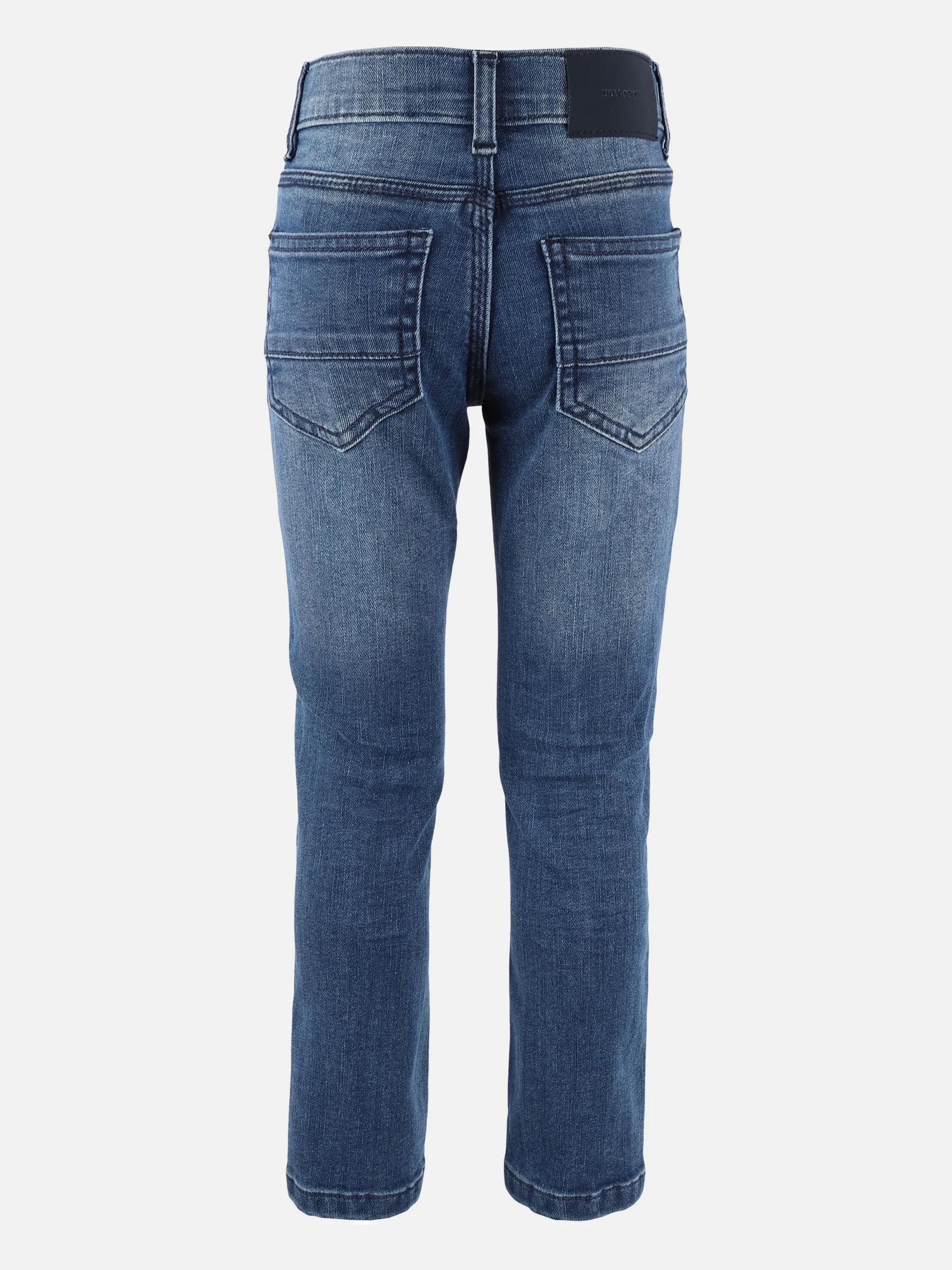Jungen Jeanshose mit leichten Knitterfalten
