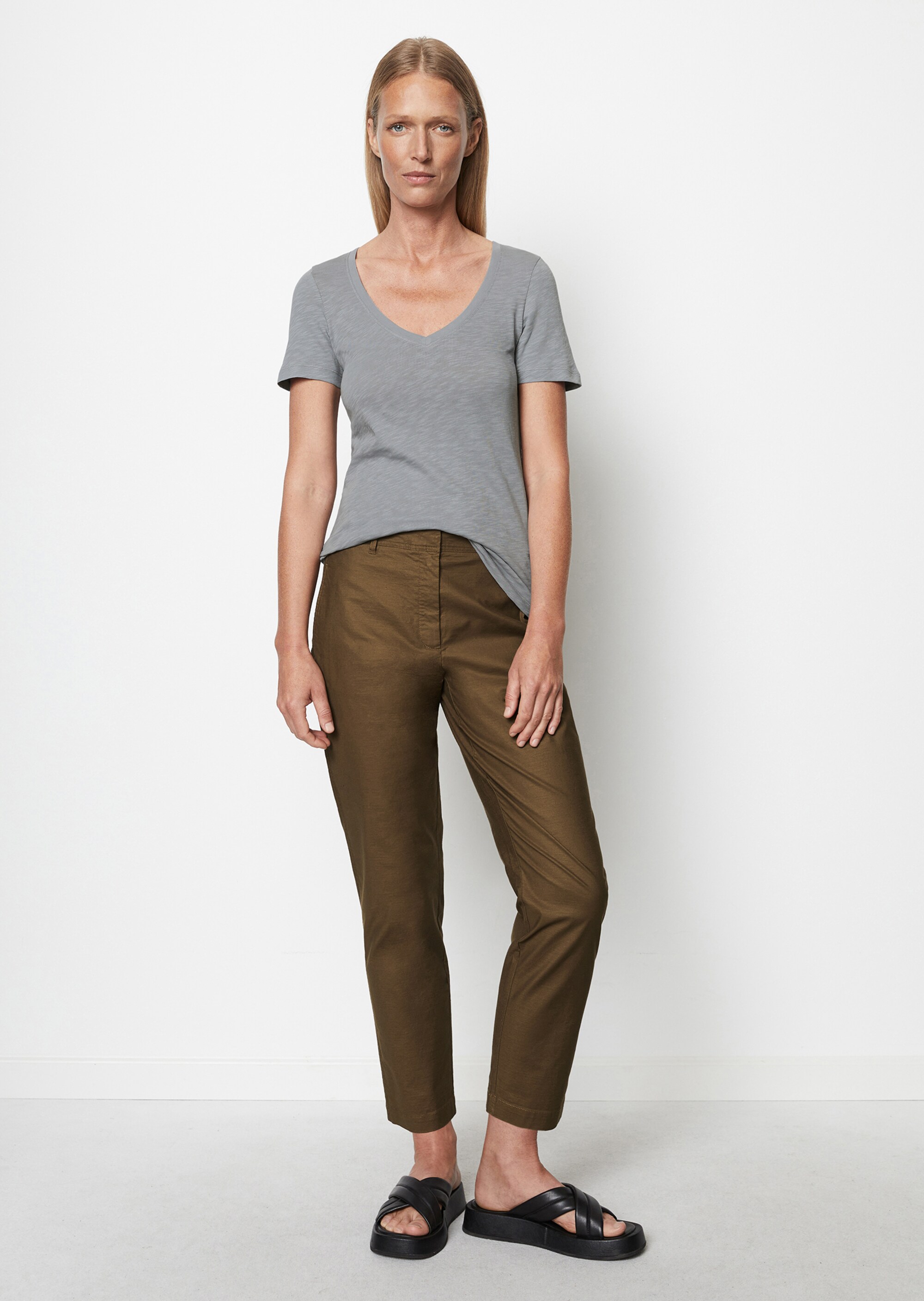 V-Neck-T-Shirt regular aus Organic Cotton Slub Jersey