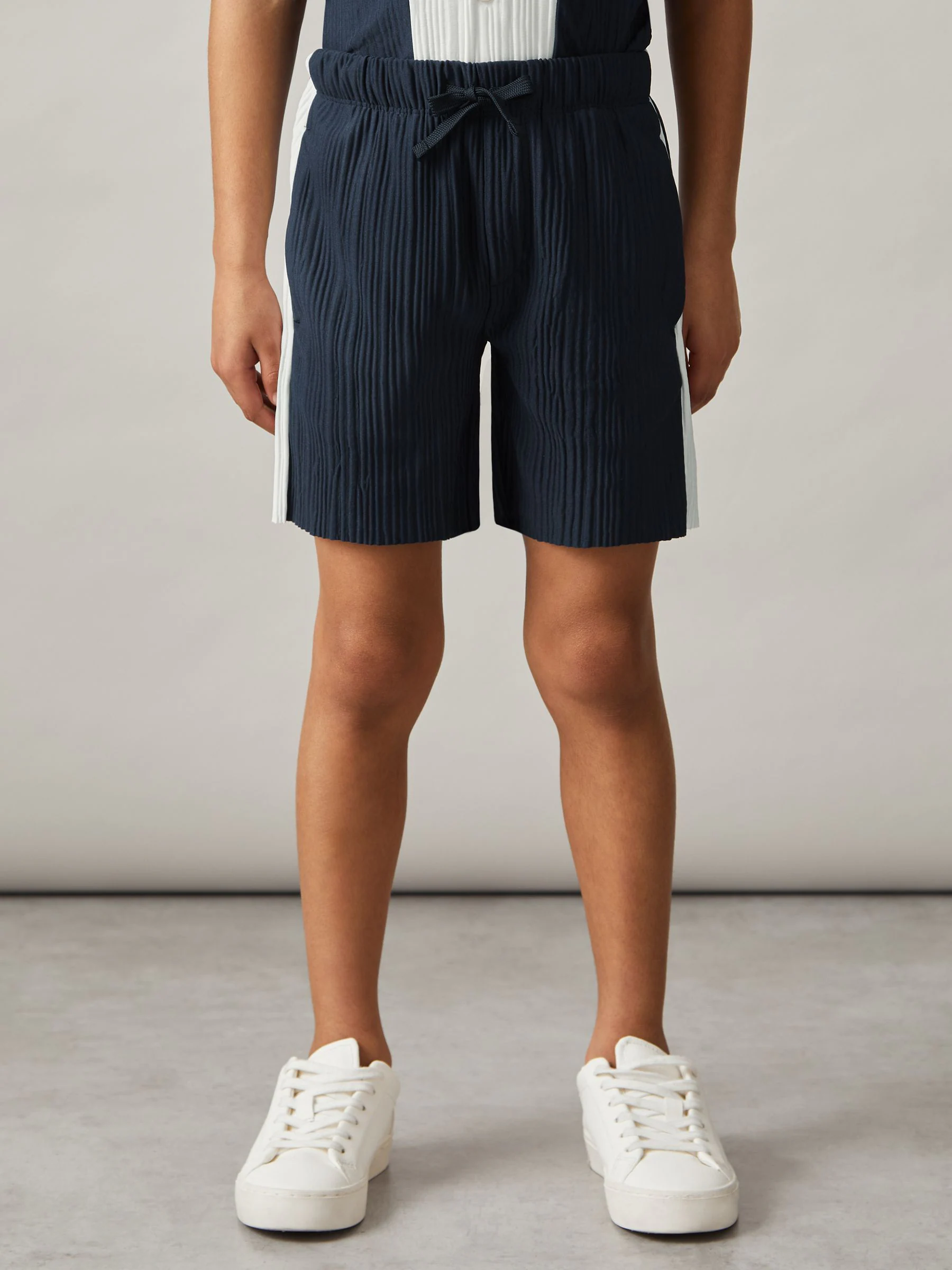 Reiss Tino Plissé Colour-Block Shorts
