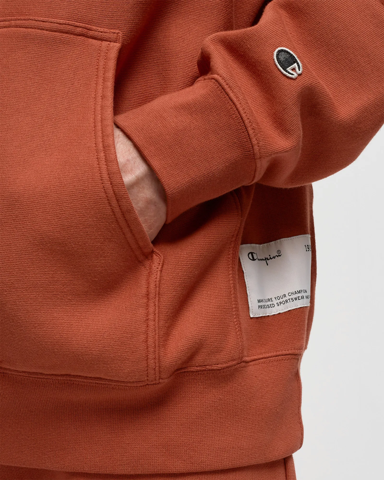 CHAMPION Hooded Sweatshirt