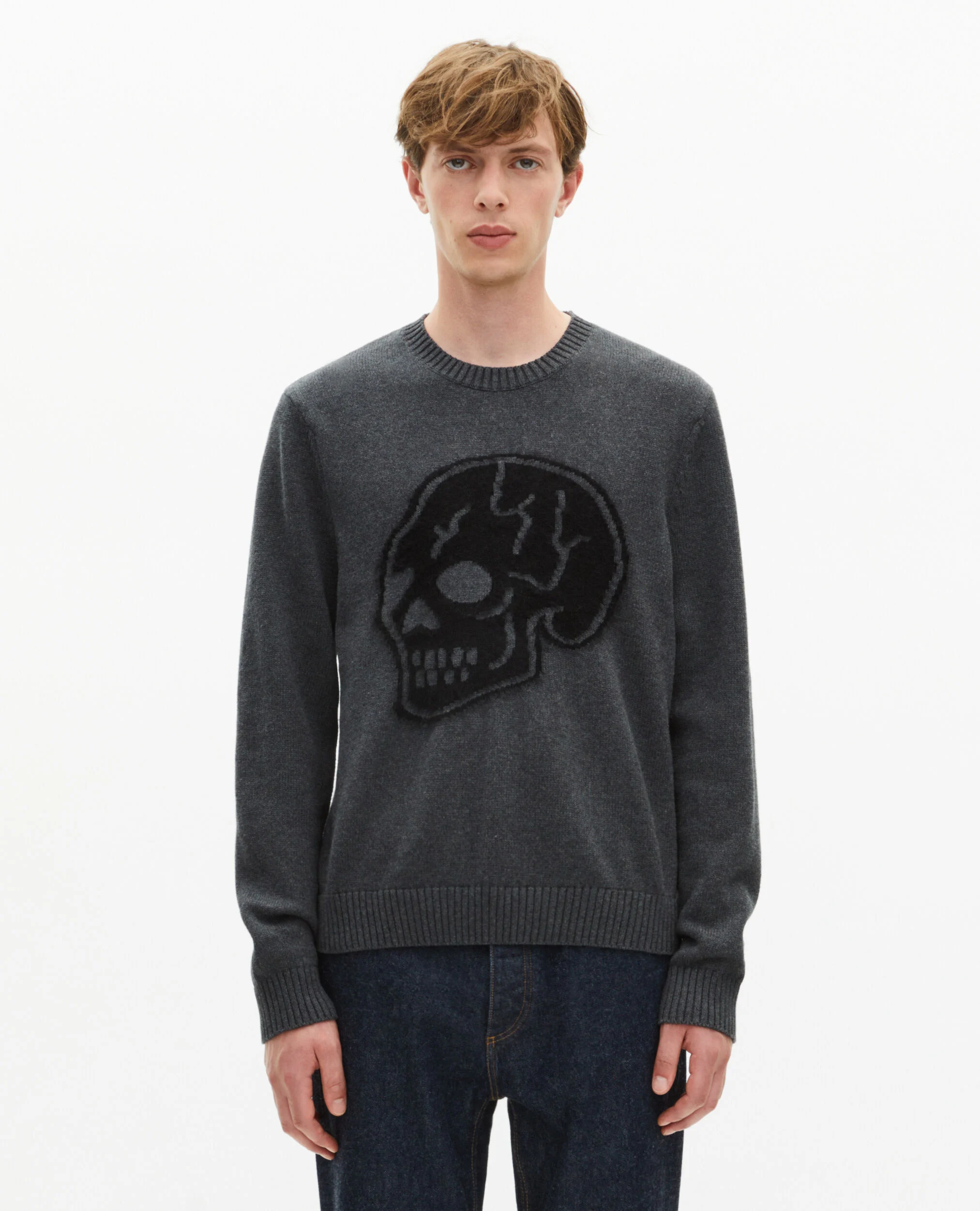 Pull tête de mort gris foncé