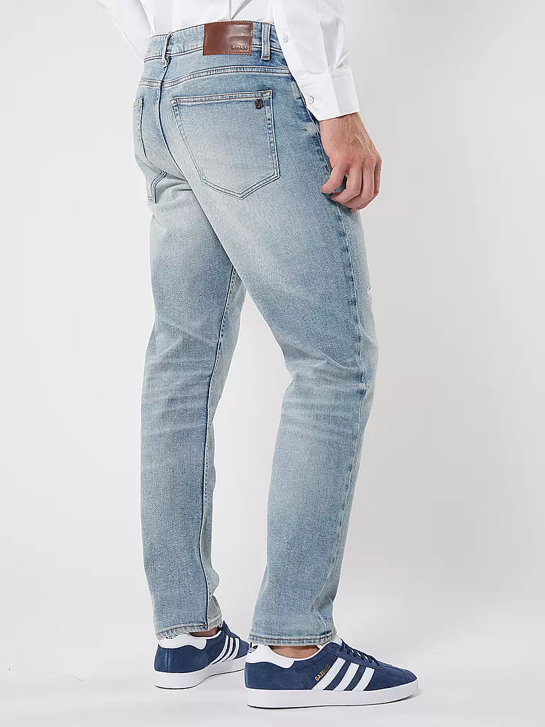 BOSS Jeans Tapered Fit TROY hellblau