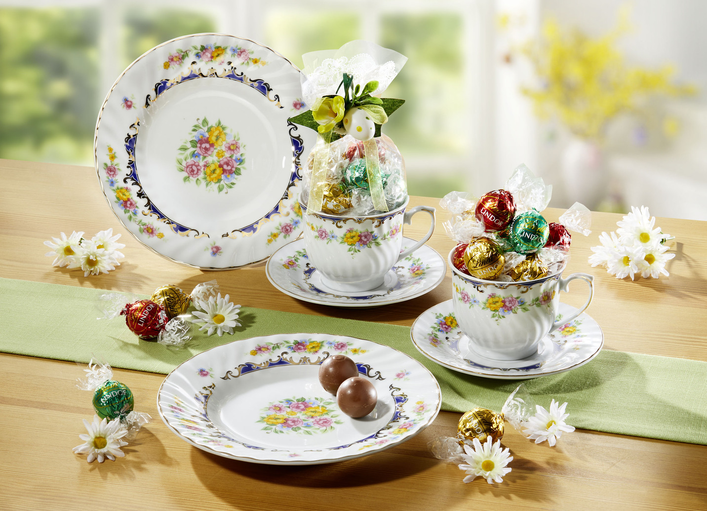 Gedeck-Set aus feinstem Porzellan