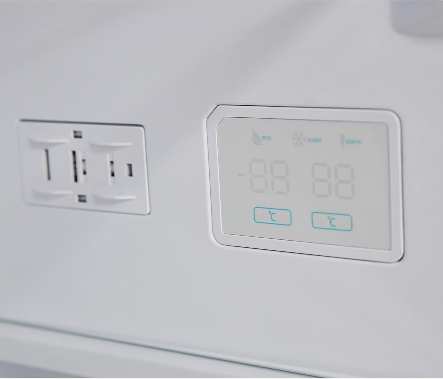 SHARP SJ-BA09RMXLC-EU Kühl- Gefrierkombination/AdvancedNoFrost/GentleAirFlow/OdourNeutral/LED-Innenbeleuchtung/Nutzinhalt von 294 L/Inox Look