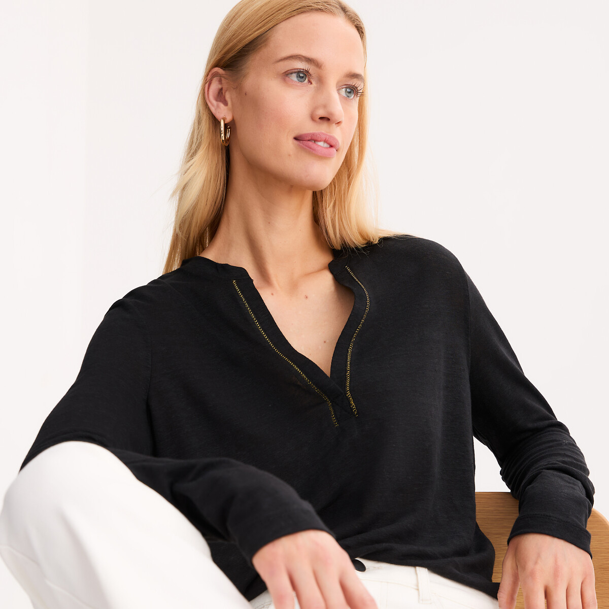 ANNE WEYBURN<br>Camiseta de linho, gola túnica, mangas compridas