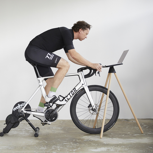 Tons Laptop Stand Egetræ med Holder til Smartphone