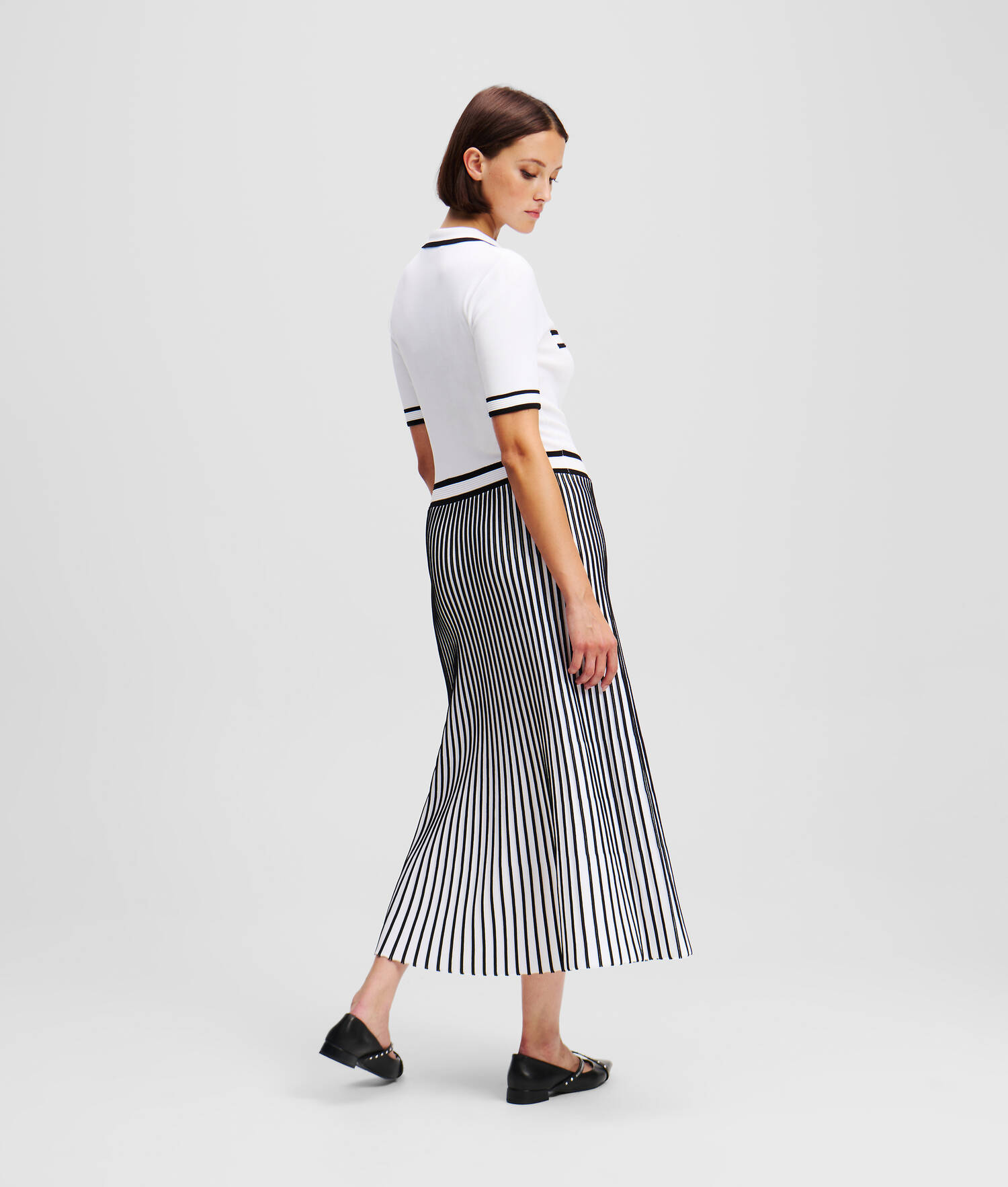 ROBE EN TRICOT PLISSÉE KARL ESSENTIAL - Blanc/Noir