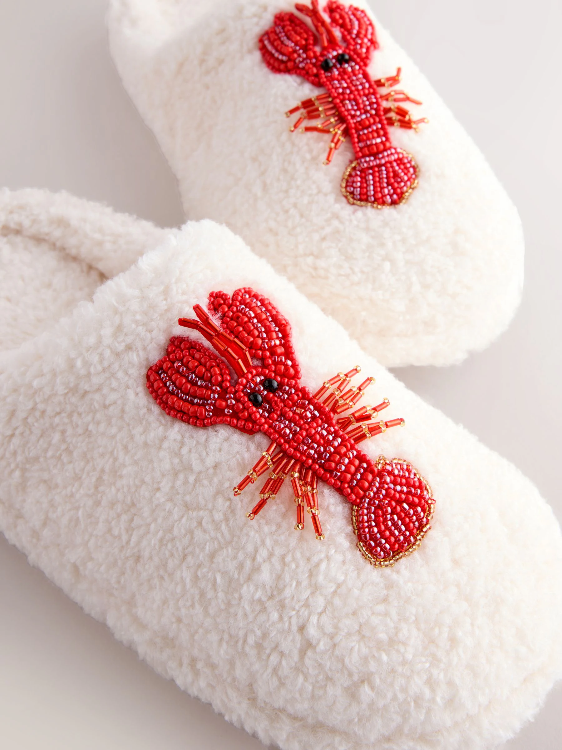 White Lobster Print - Instappantoffels met borgvoering