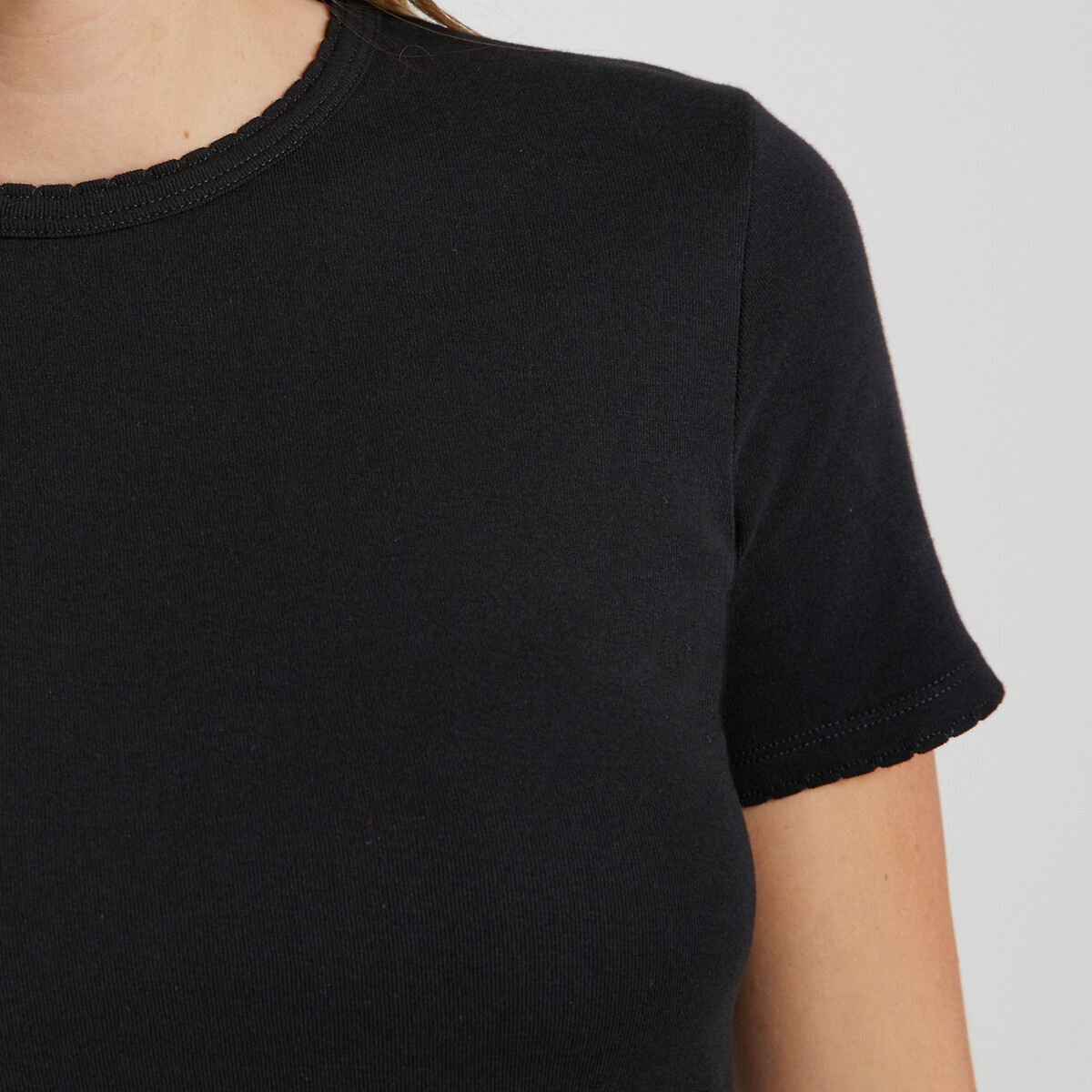 PETIT BATEAU<br>Camiseta icônica, gola redonda em ponto cocotte