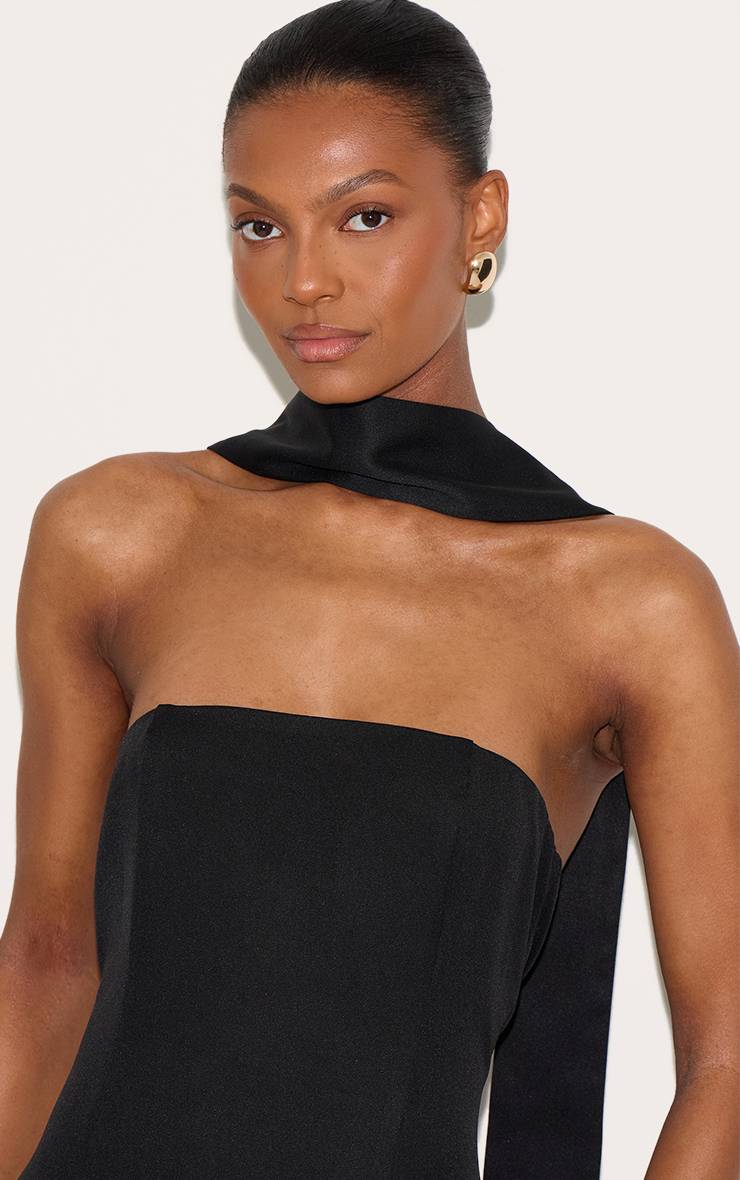 Noir Robe Maxi Plissée Asymétrique En Tissu Tissé