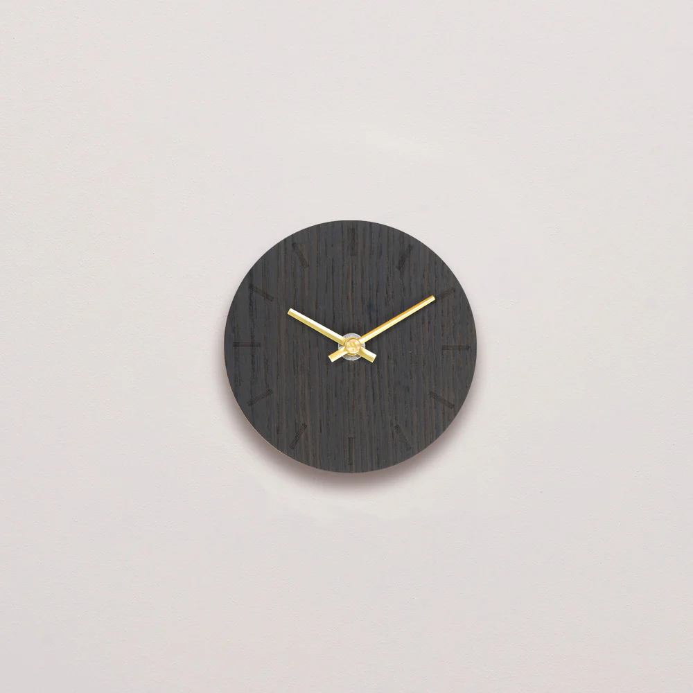 Hemverk  Ur, Mørk Eg - Ø12 cm.