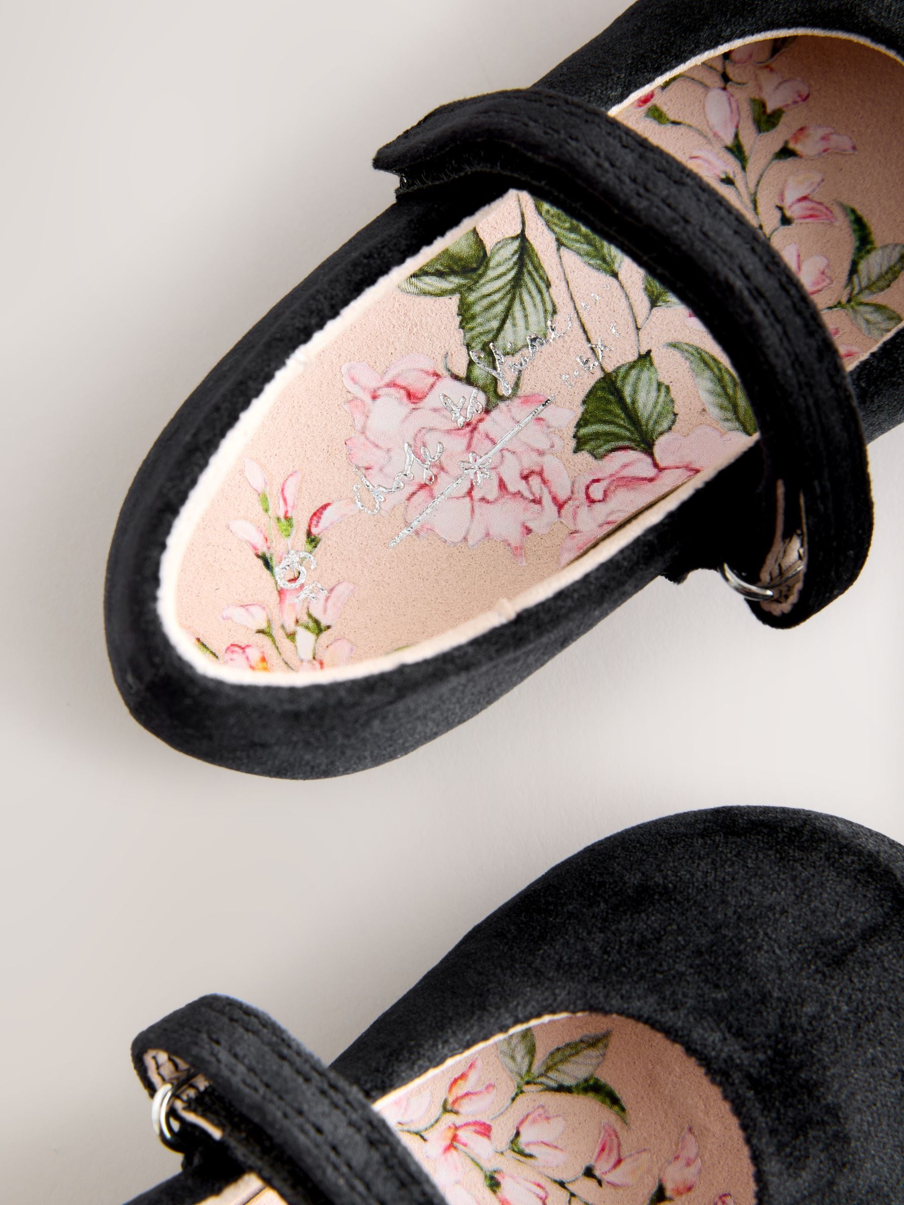 Zwart velours - Mary Jane gelegenheidsschoenen met klittenbandsluiting