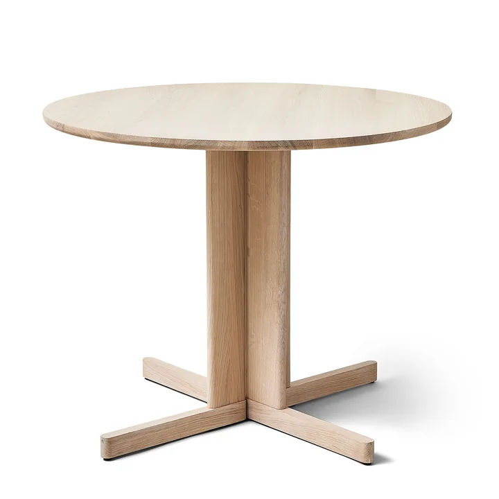 Form & Refine - Trefoil Tisch, Ø 90 cm, Eiche weiss geölt