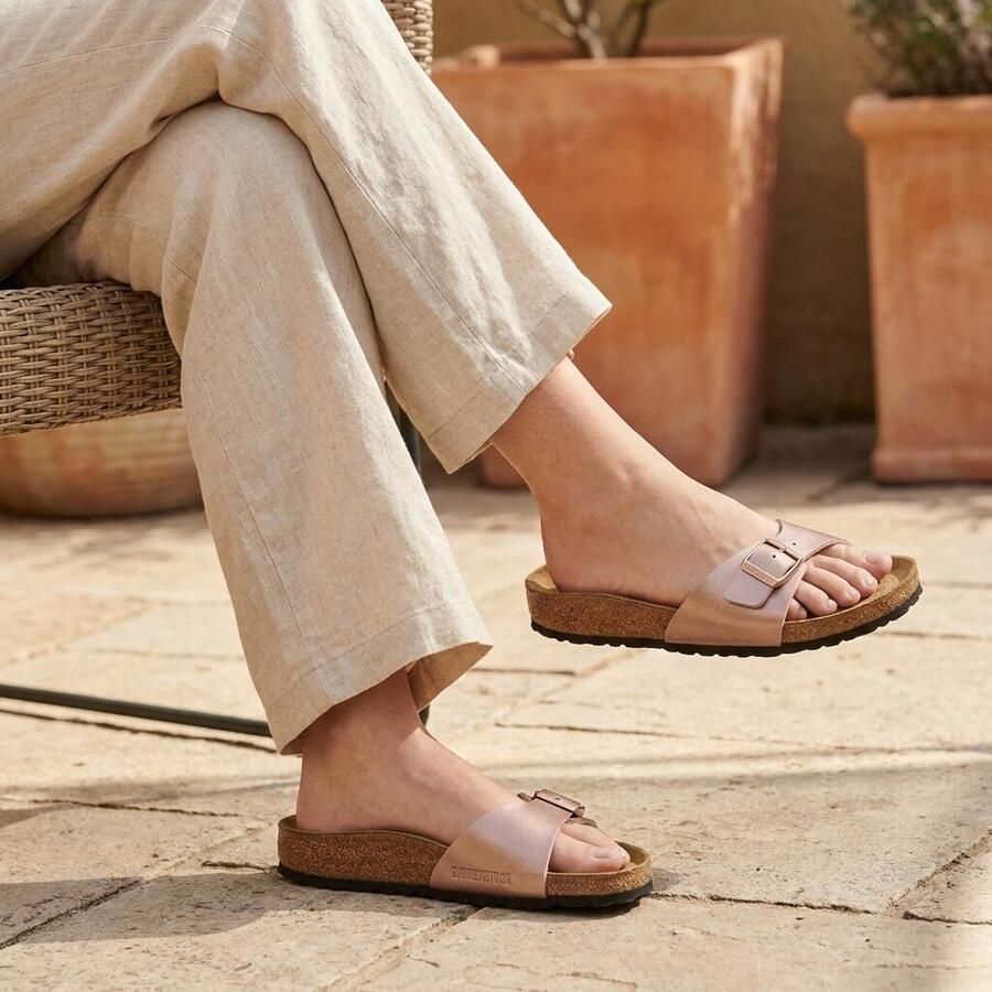 BIRKENSTOCK Slippers Dames Madrid Maat: 43 Materiaal: Leer Kleur: Brons