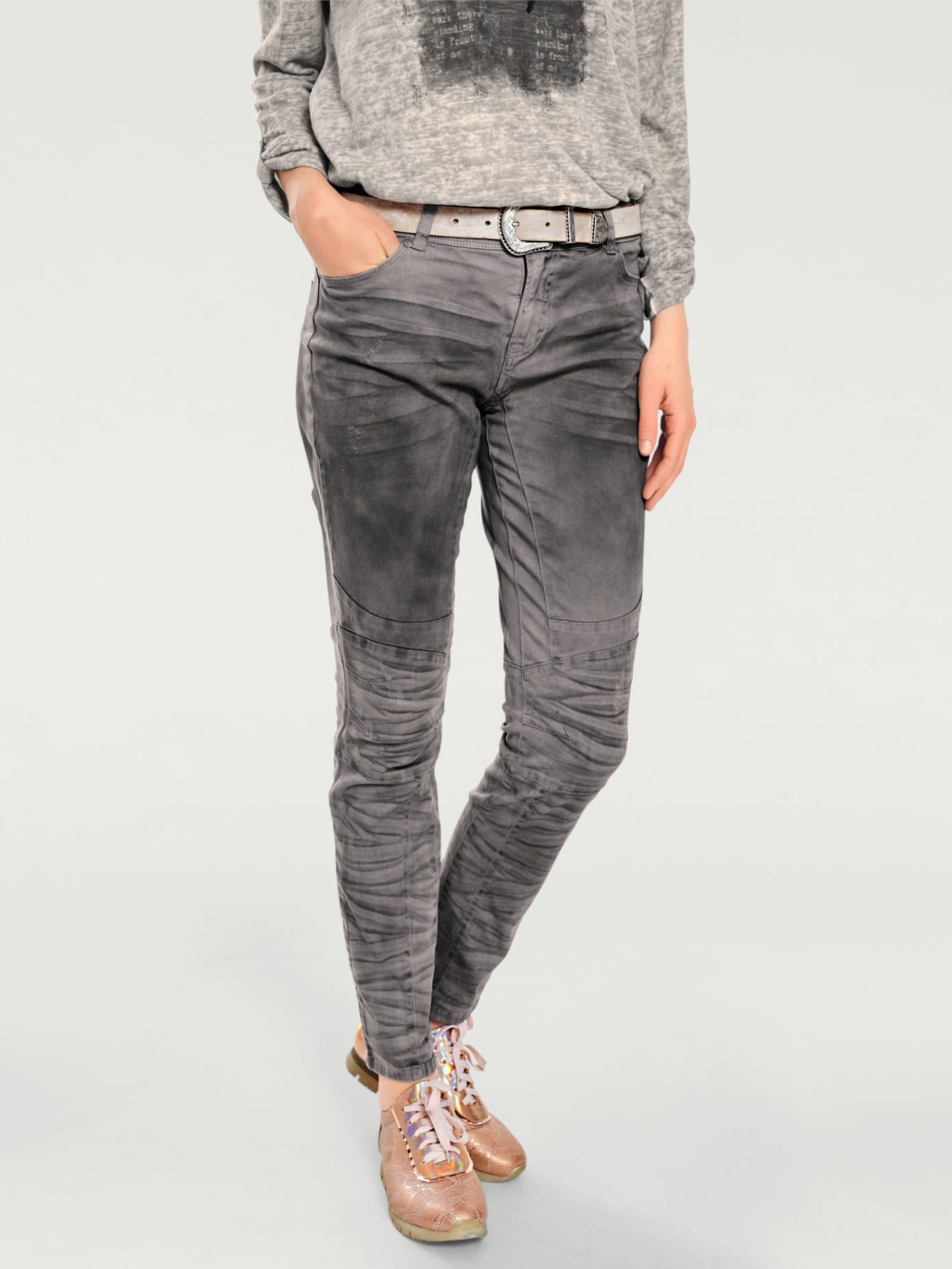 Pantalon boyfriend coupe droite
