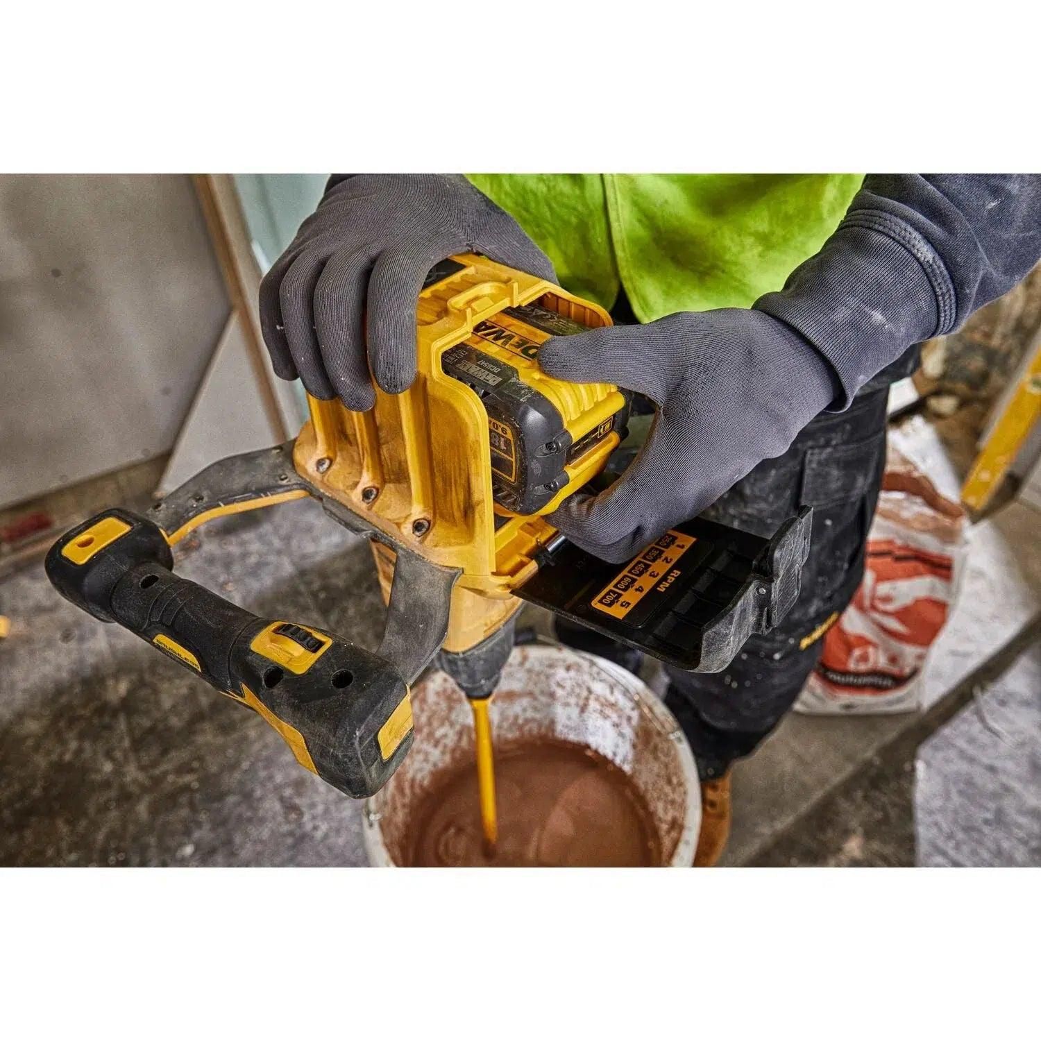 DeWALT DCD240X2 Accu Mixer 160mm 54V XR FlexVolt 9.0Ah in opbergtas
