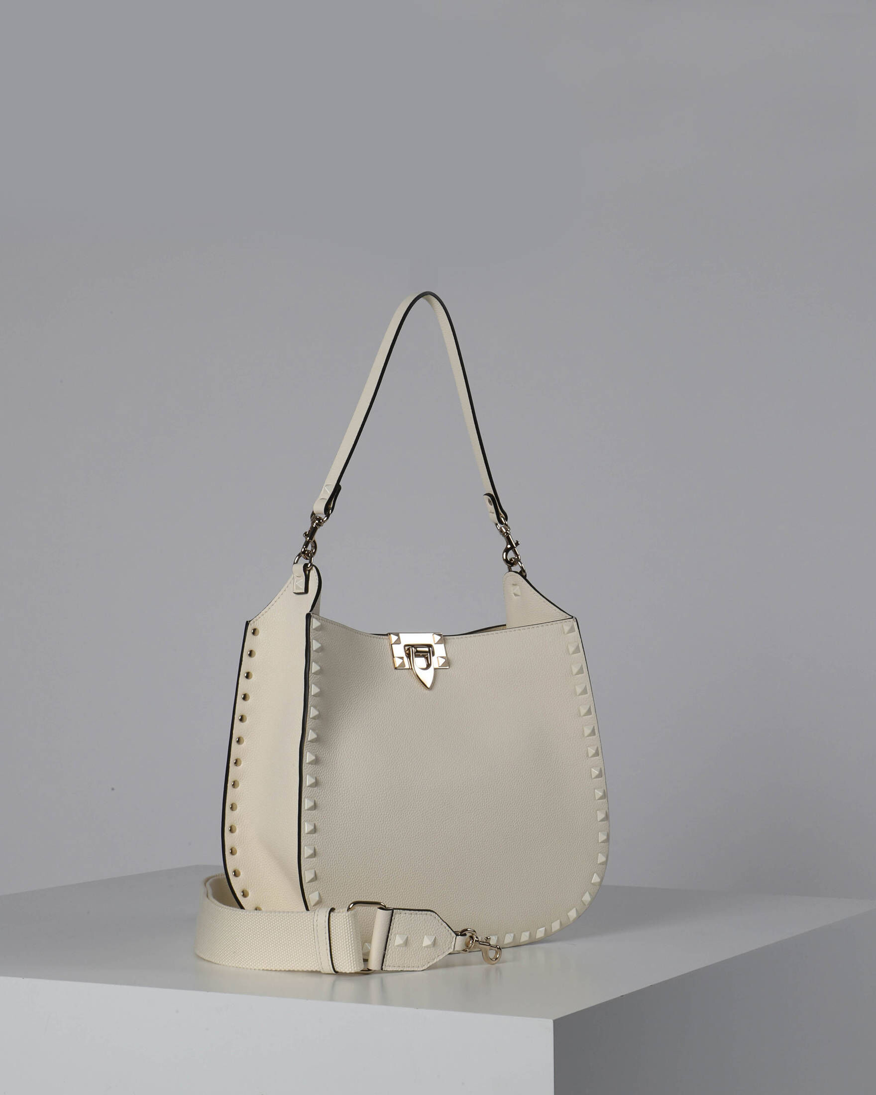 Valentino Garavani| Damen Handtasche HOBO BAG ROCKSTUD
