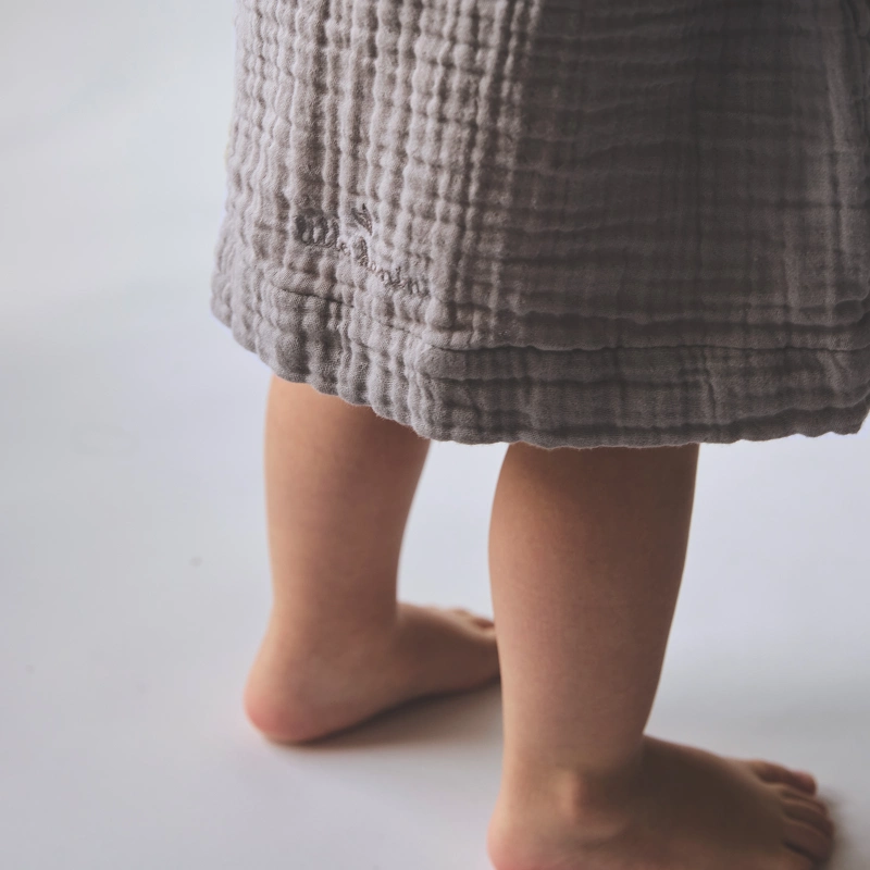 Lille Kanin Bathrobe Muslin 5-6 Years - Brown Smoke