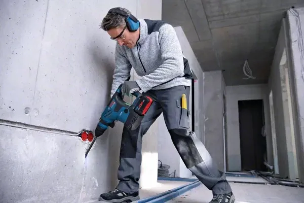Bosch BOREHAMMER GBH 18V-34 CF 2X8AH PC CASE