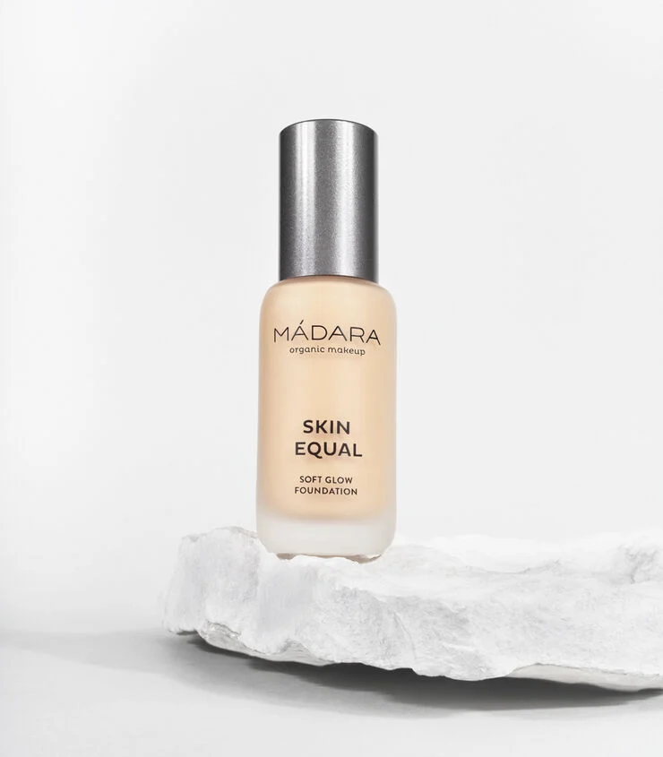 Mádara SKIN EQUAL FOUNDATION, #20 IVORY, 30ml