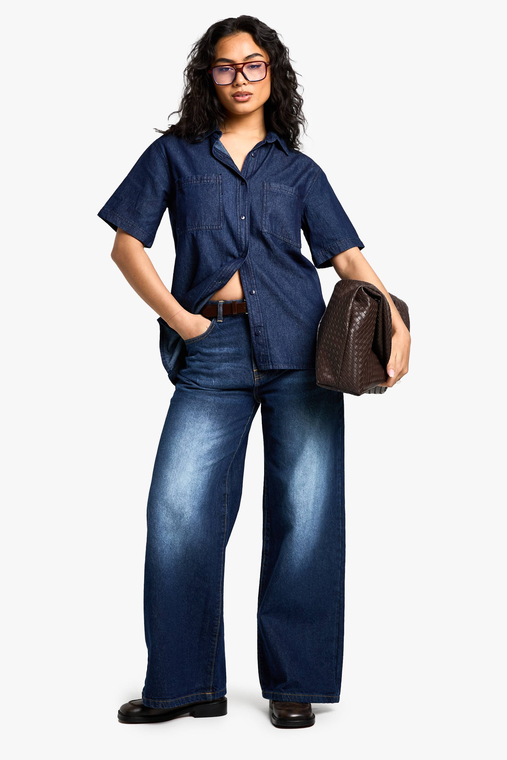 boohoo Chemise en jean chambray à manches courtes