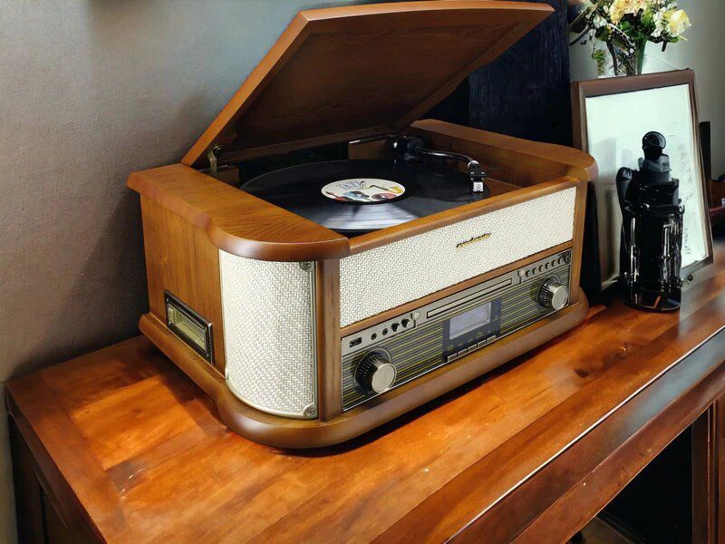 soundmaster Musik-System NR566BE Beige Plattenspieler mit USB, CD, DAB , Kassettendeck und Bluetooth